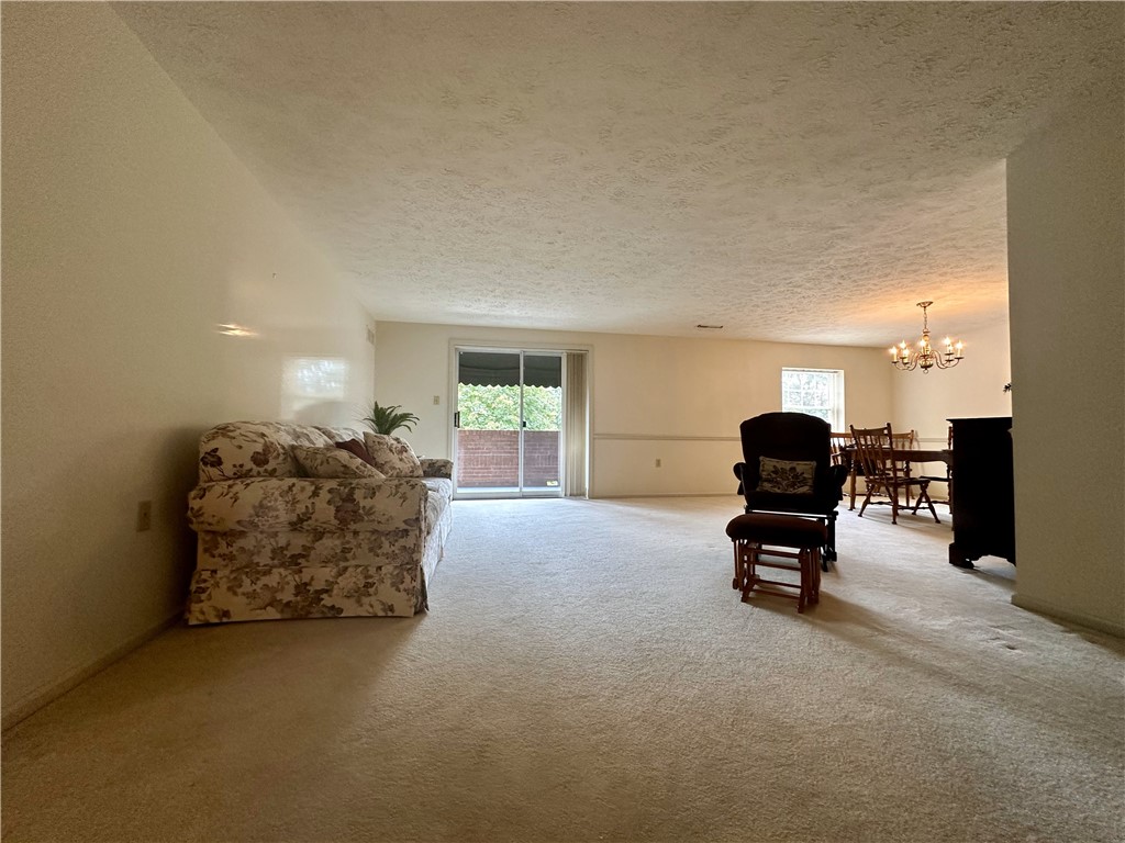 2850 Edgecliff Rd 22