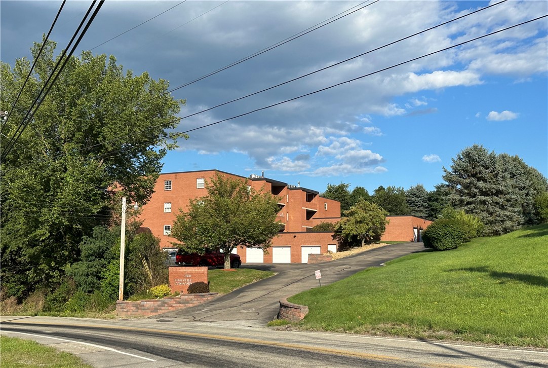 2850 Edgecliff Rd 22