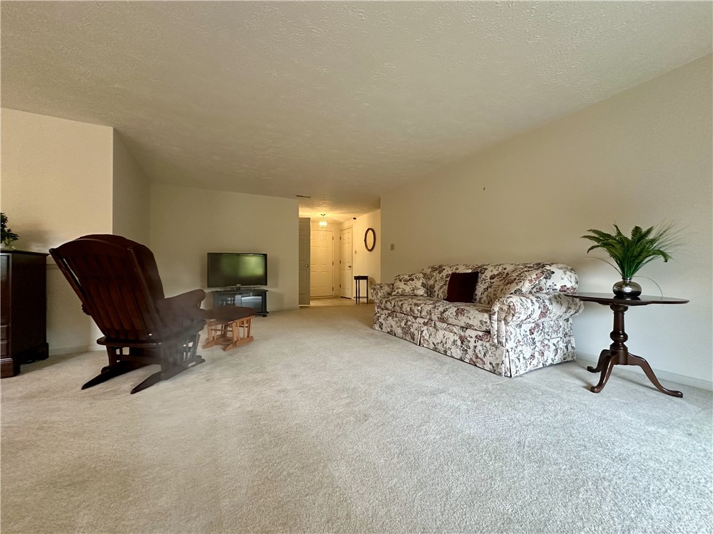 2850 Edgecliff Rd 22