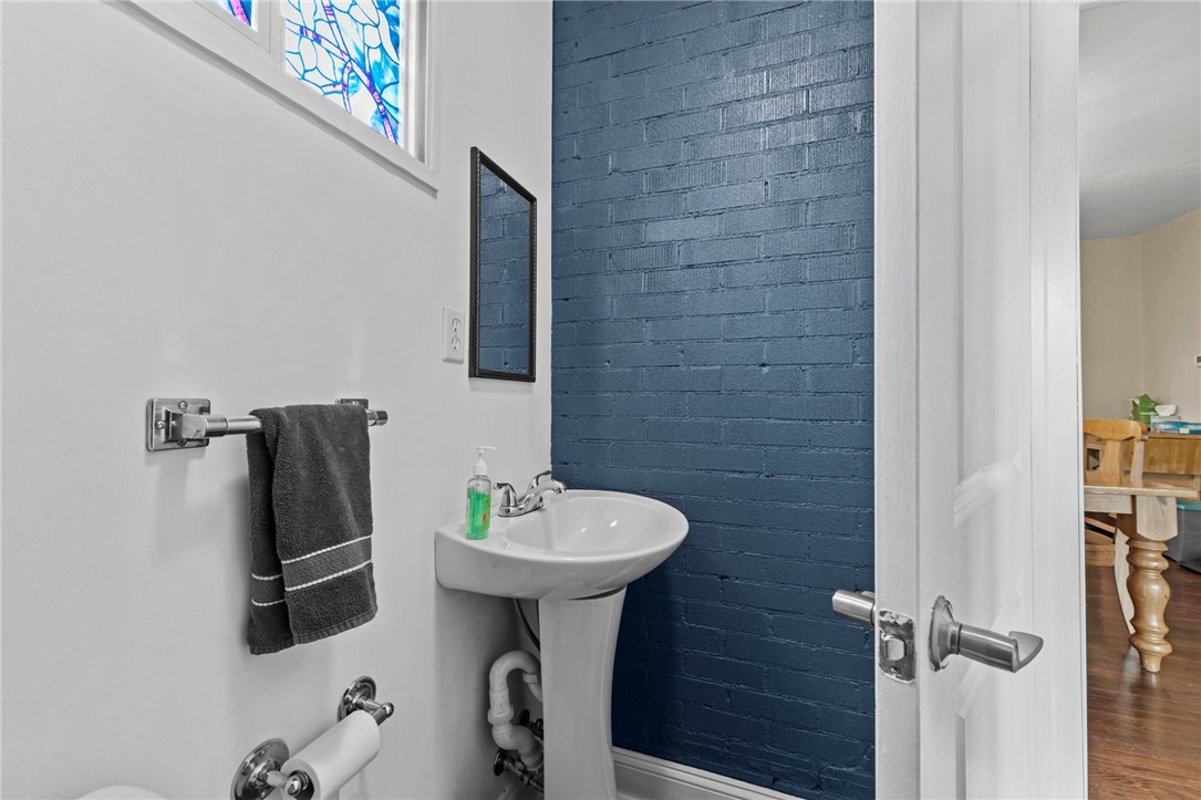 7882 Pennsylvania Ave