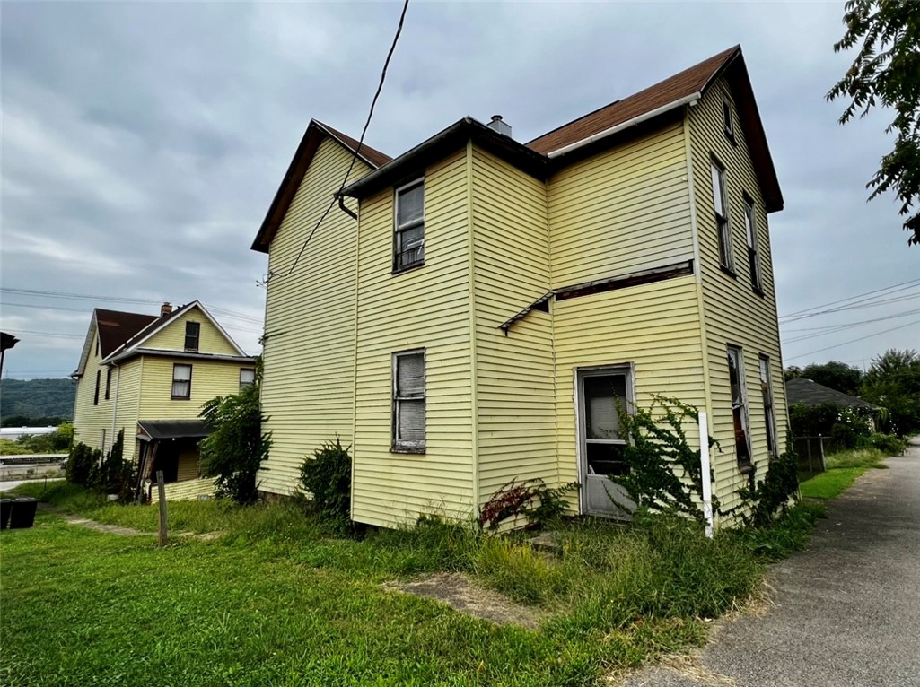 1916 Constitution Blvd