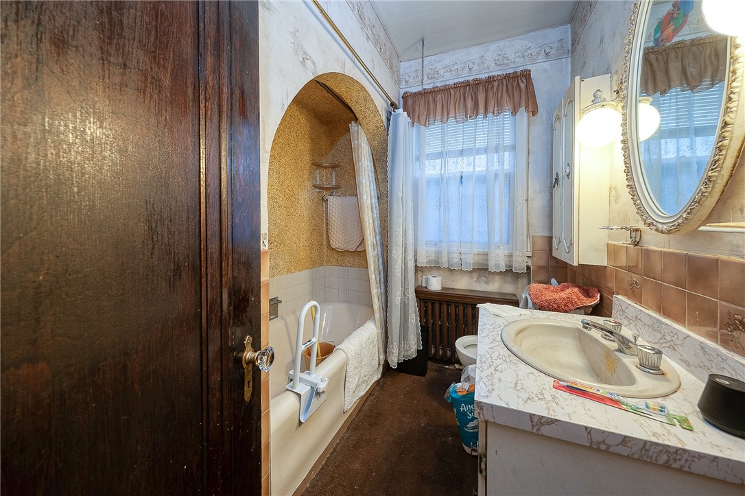 2024 Perrysville Ave