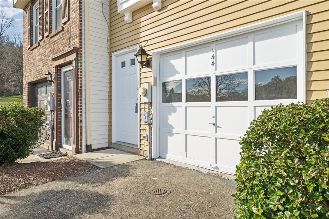 144 Ligonier Ct