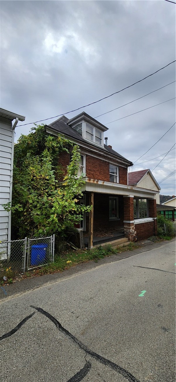 542 Franklin St Apt, suite, floor, etc.