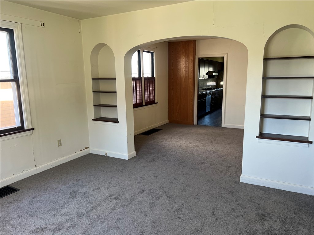 1512 Ridge Ave
