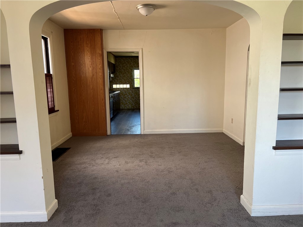 1512 Ridge Ave