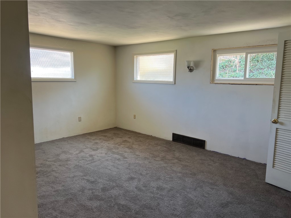 1512 Ridge Ave