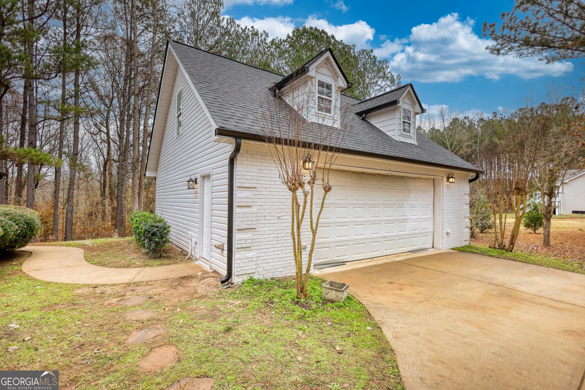 1020 Brenda Lane