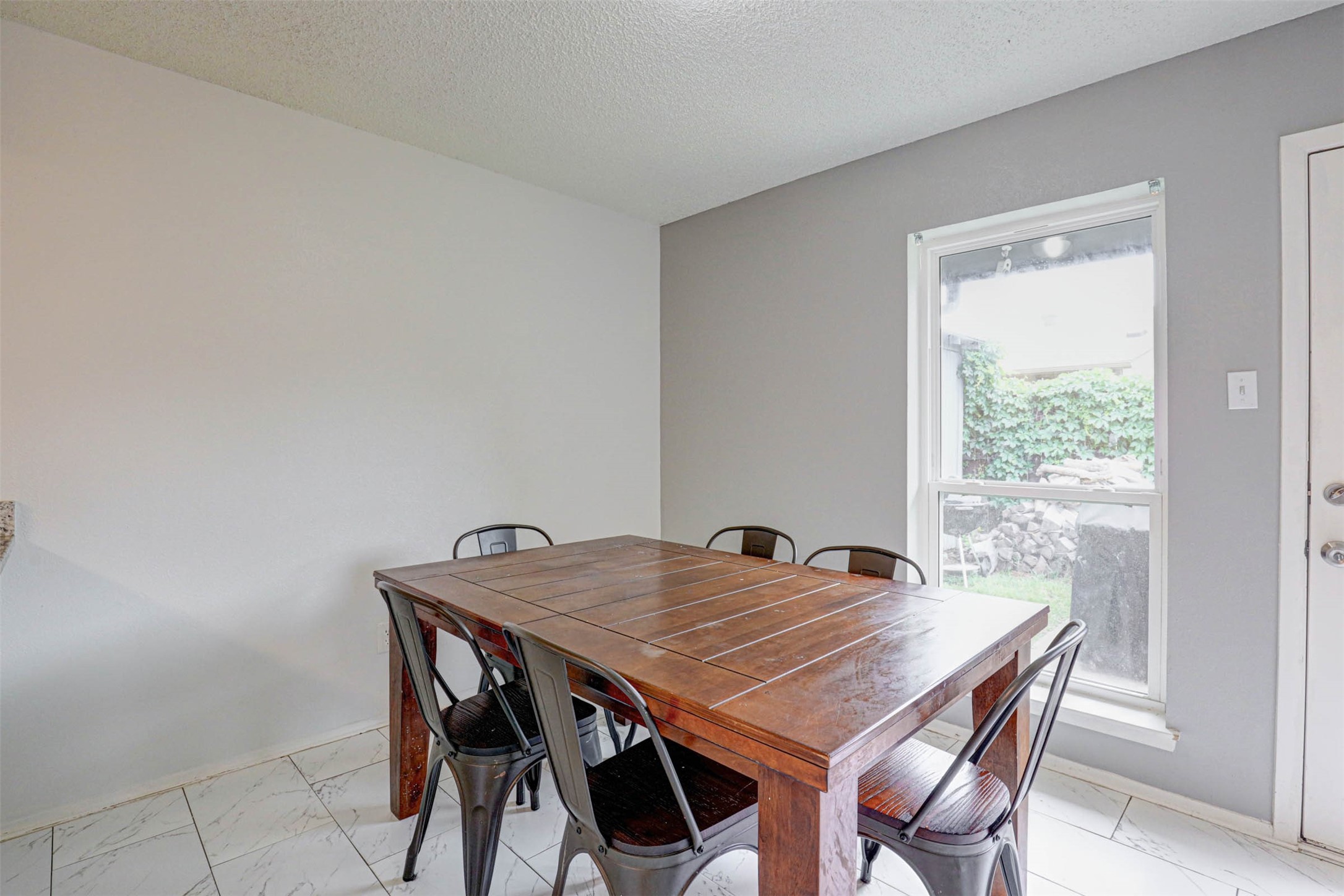 3509 Willow Ridge Drive
