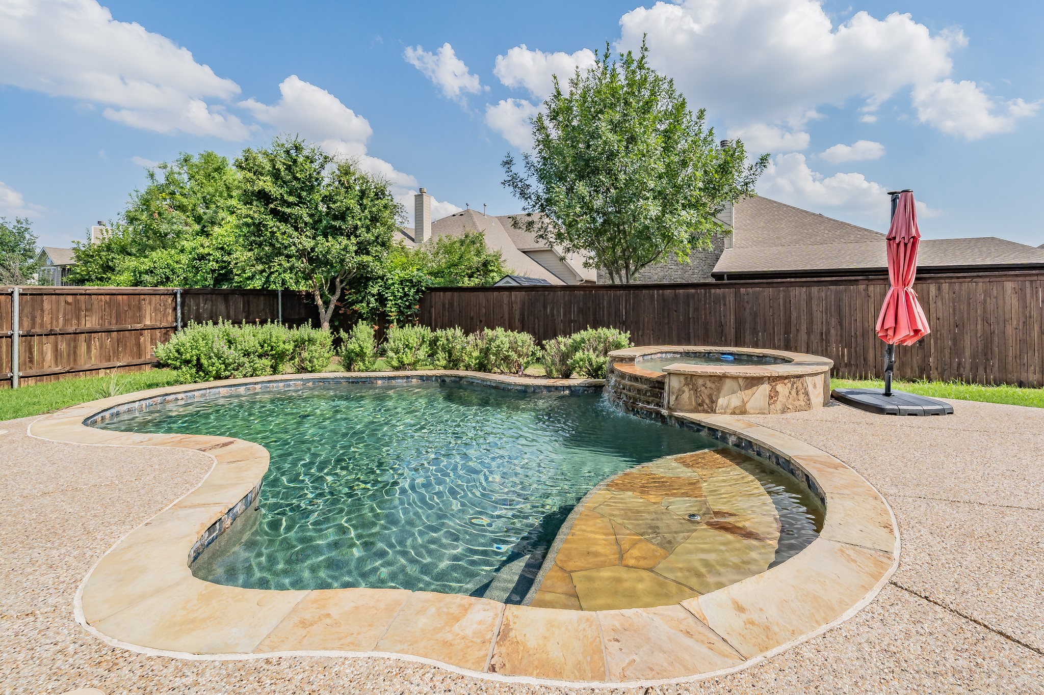 836 Southern Hills Way
