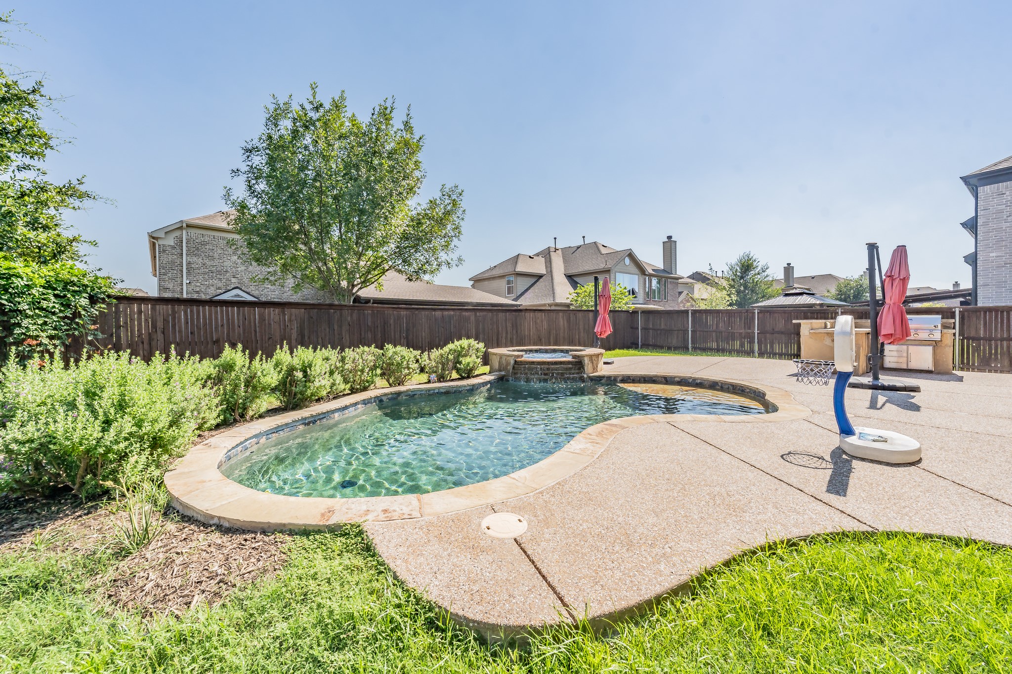 836 Southern Hills Way
