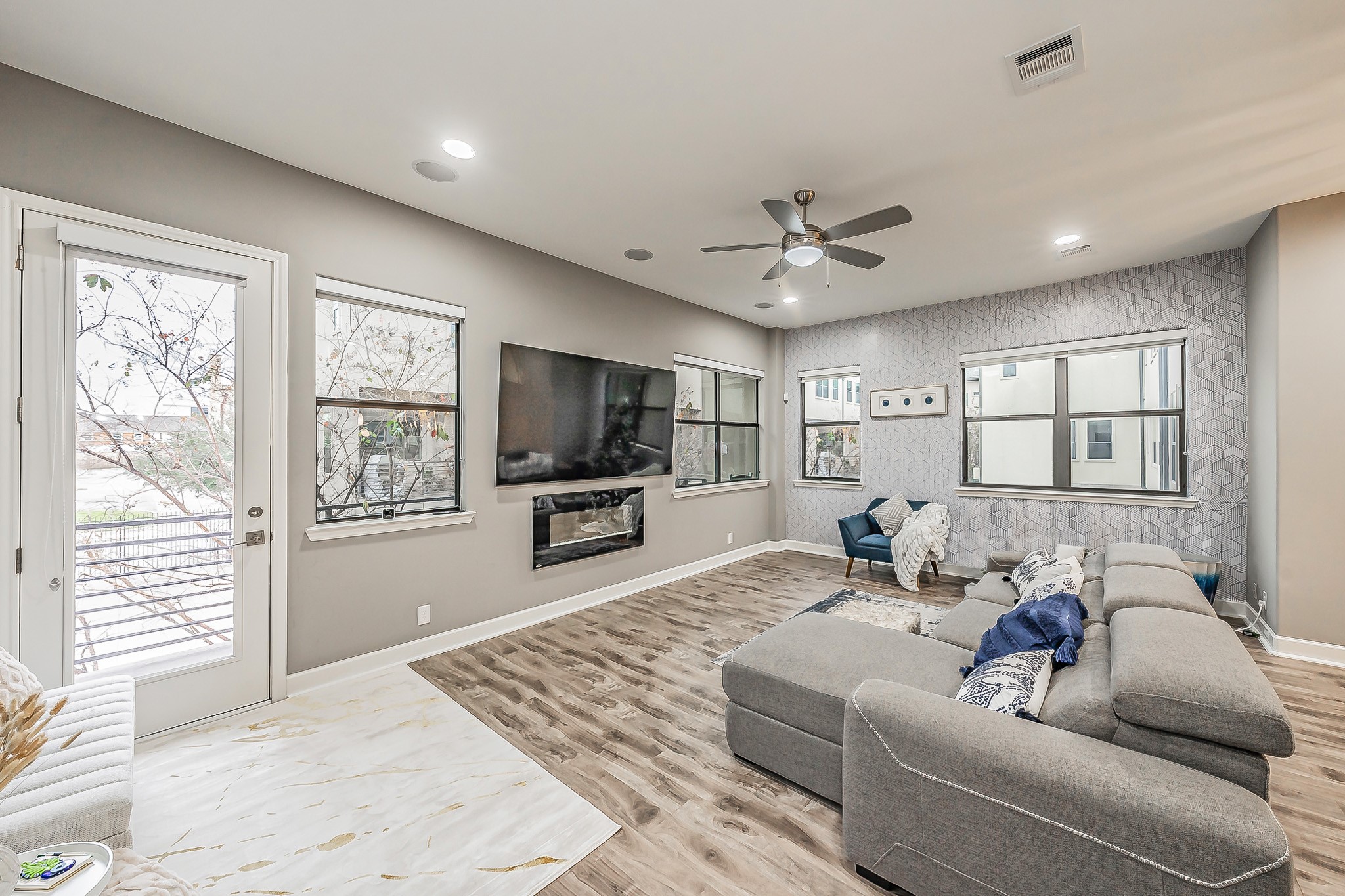 1717 Annex Avenue 302