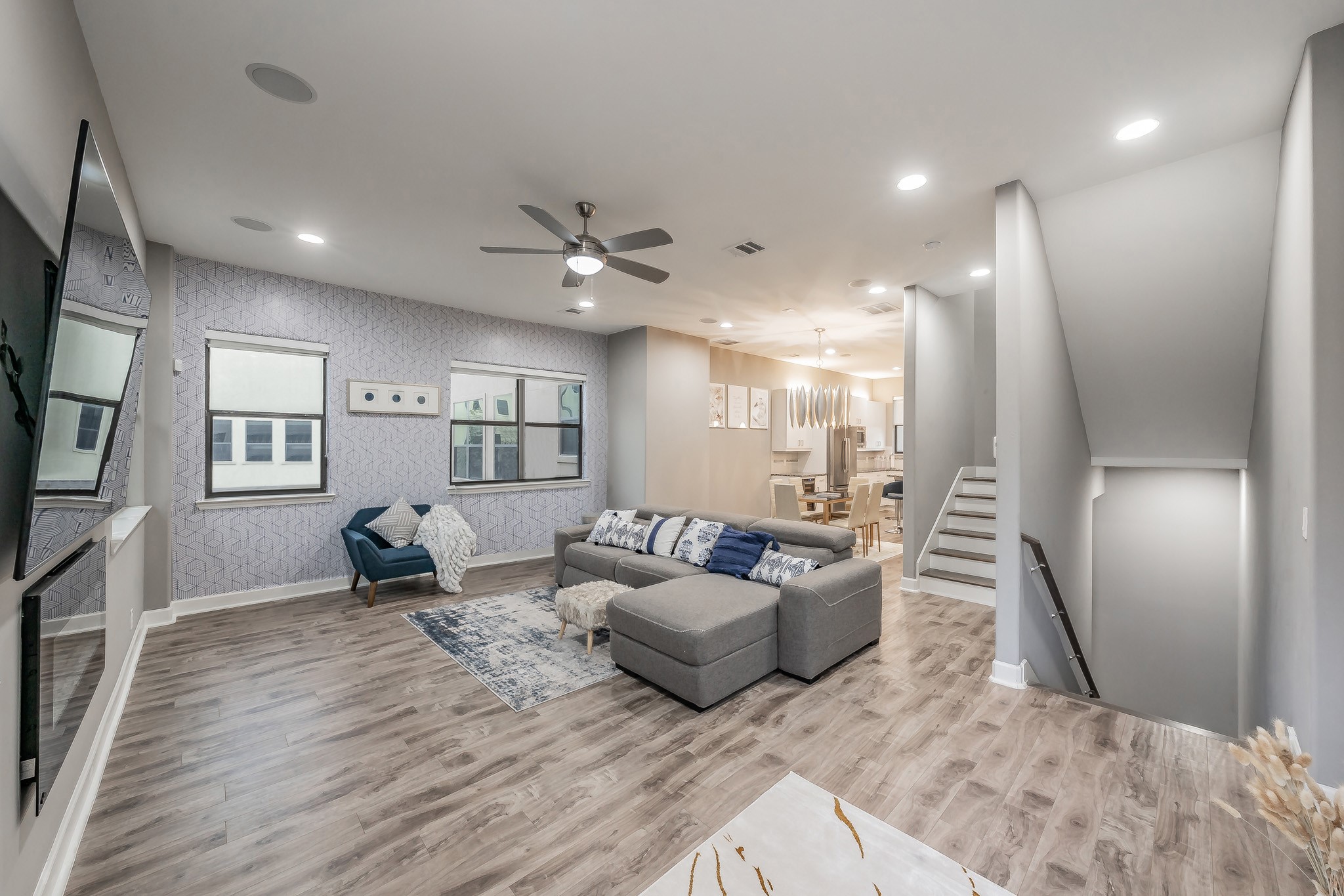 1717 Annex Avenue 302