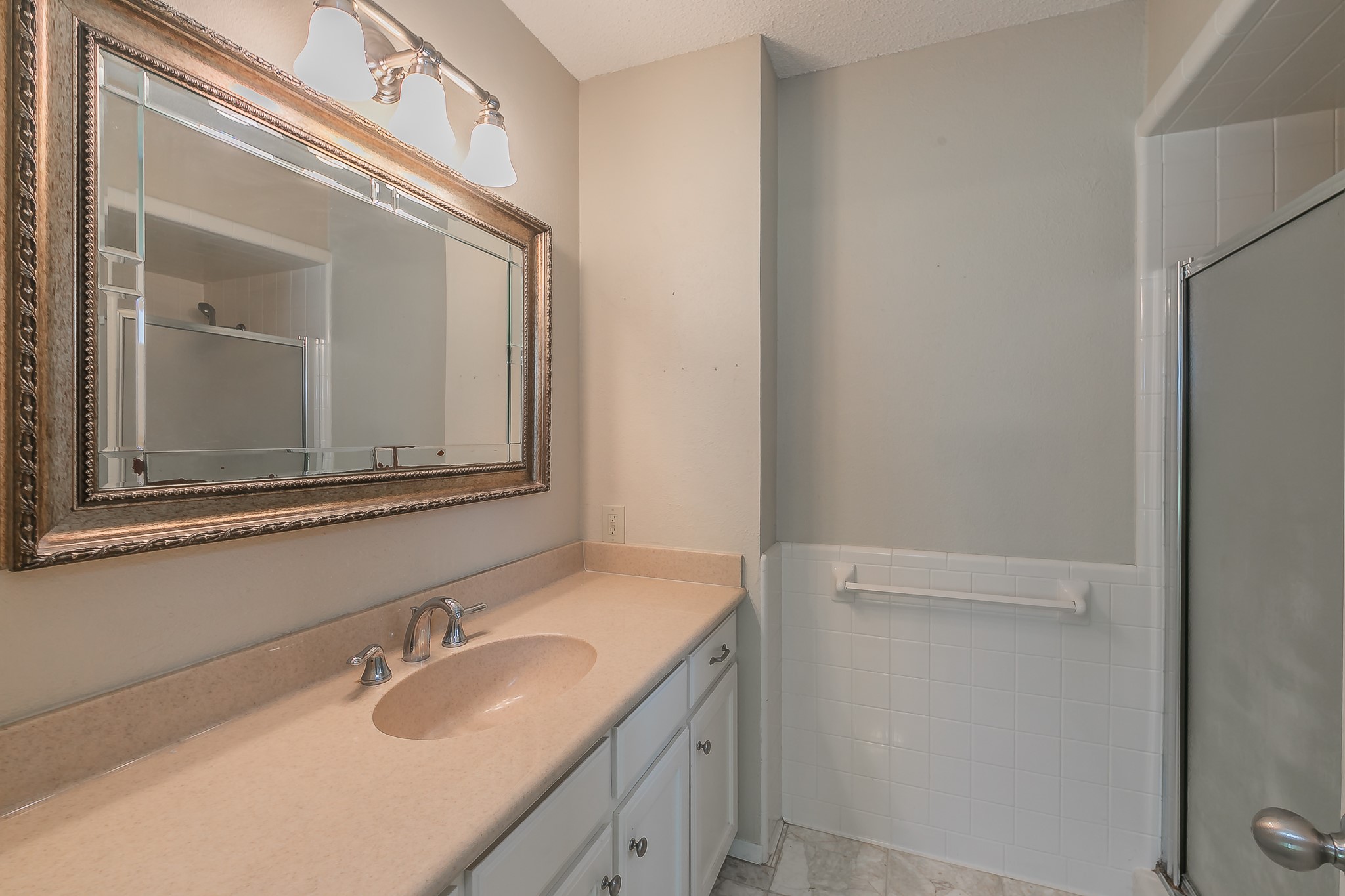 3401 Peachtree Lane