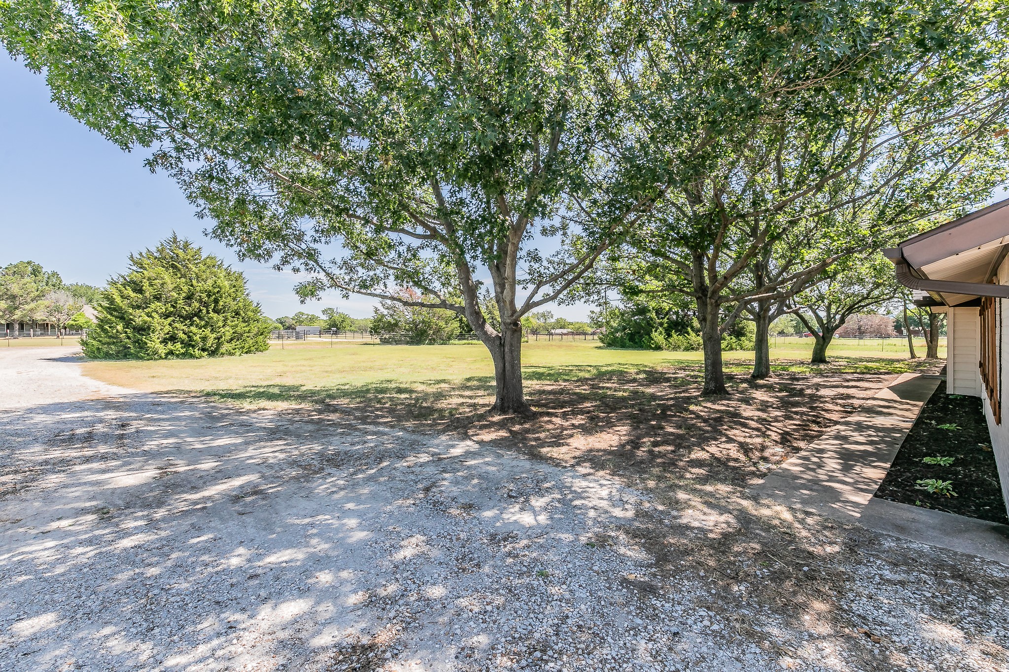 5045 Hillside Loop N