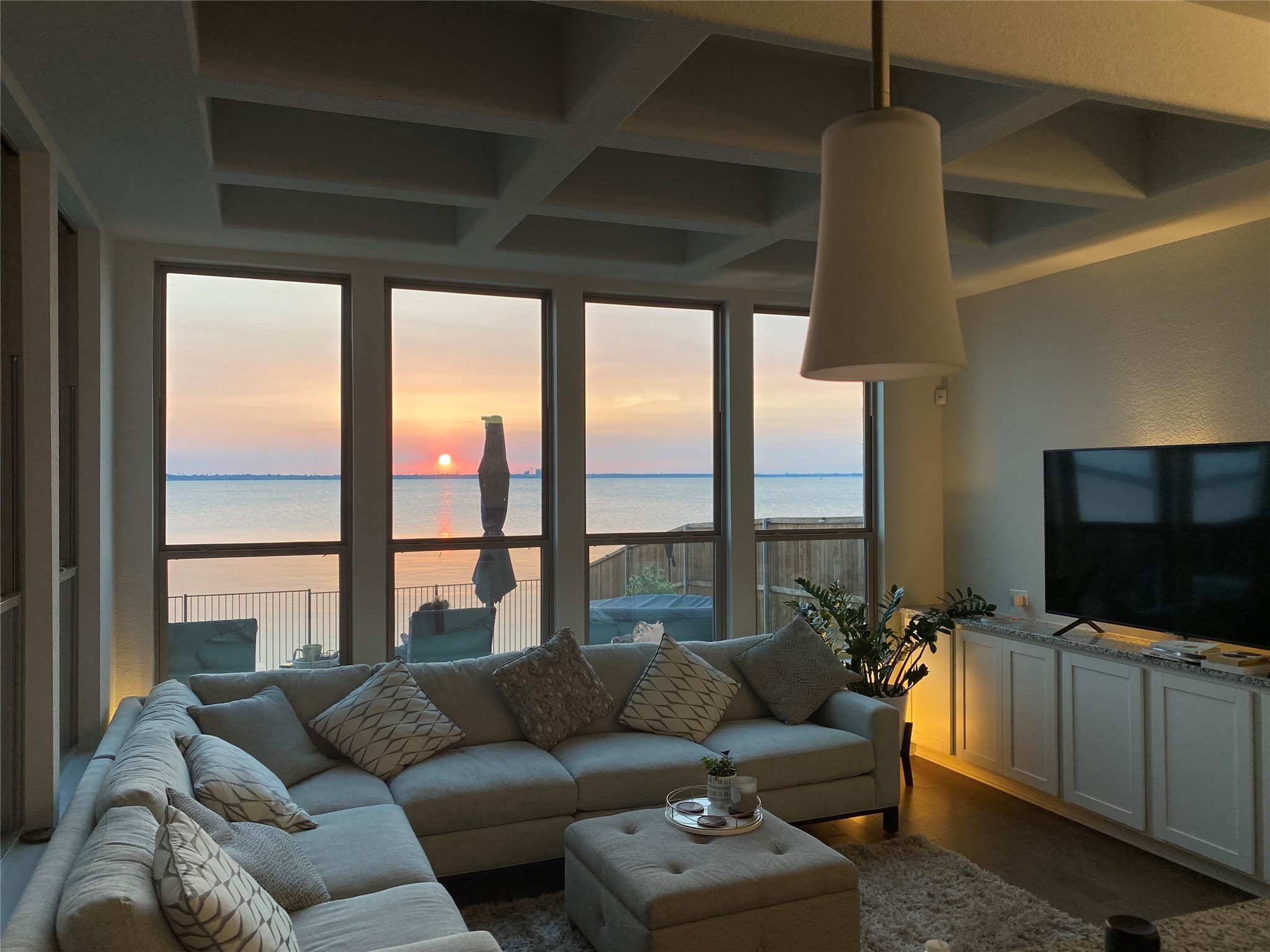 18132 Lakefront Court