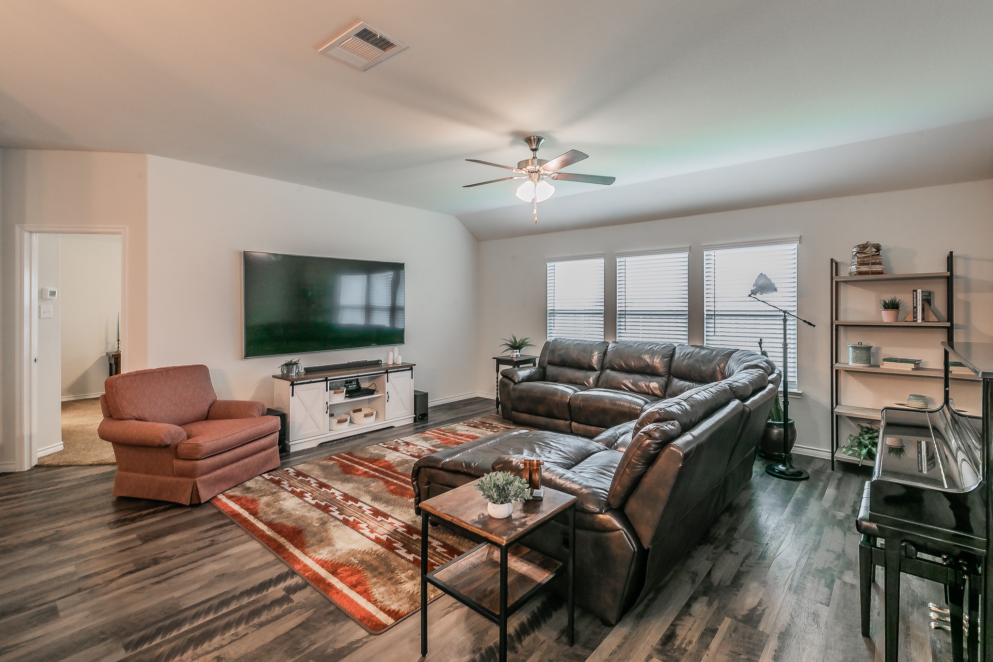 3213 Honeycomb Way