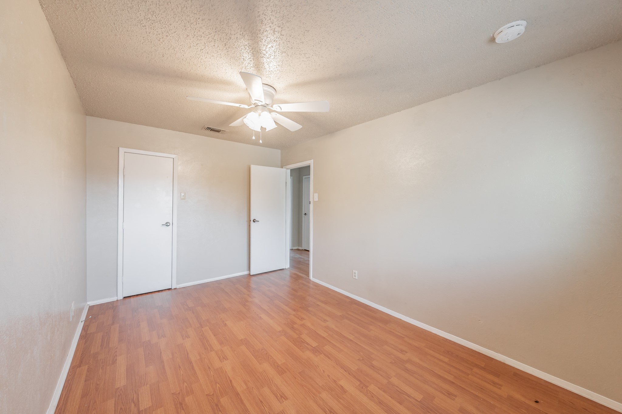 936 Shady Creek Lane