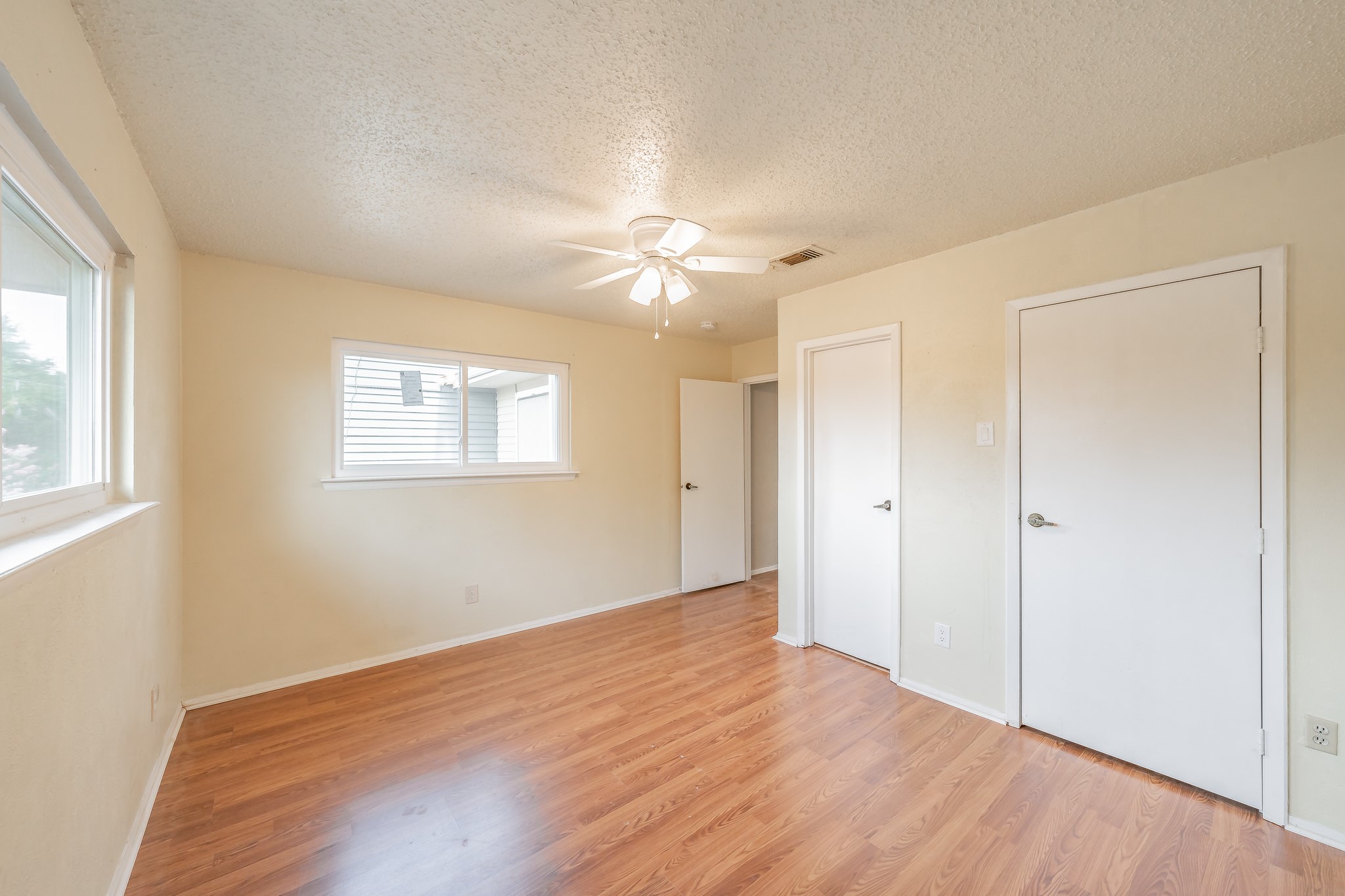 936 Shady Creek Lane