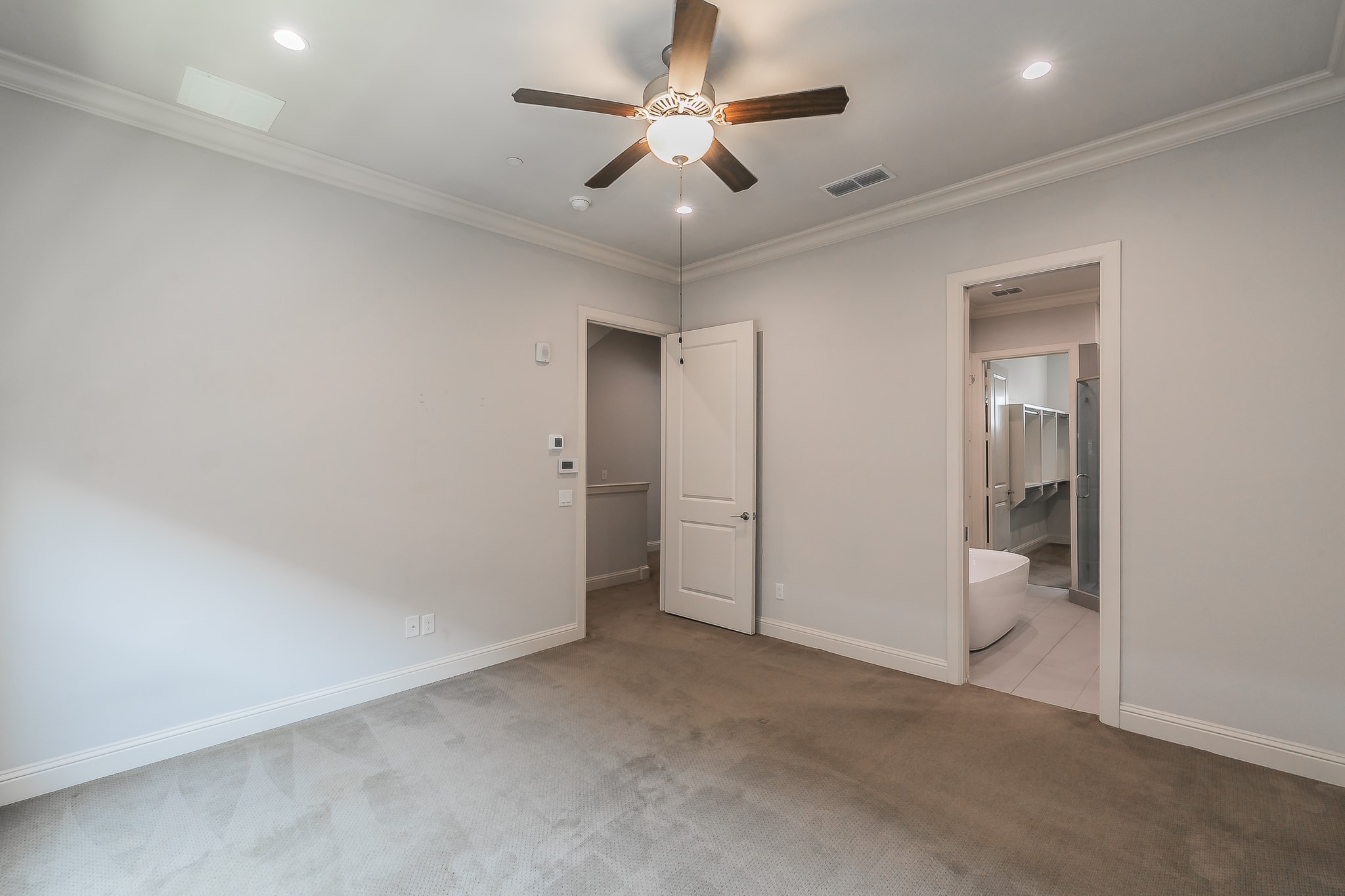 101 Decker Drive 602