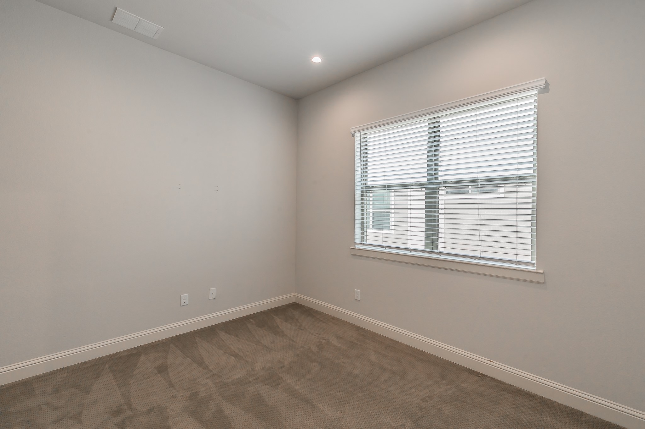 101 Decker Drive 602