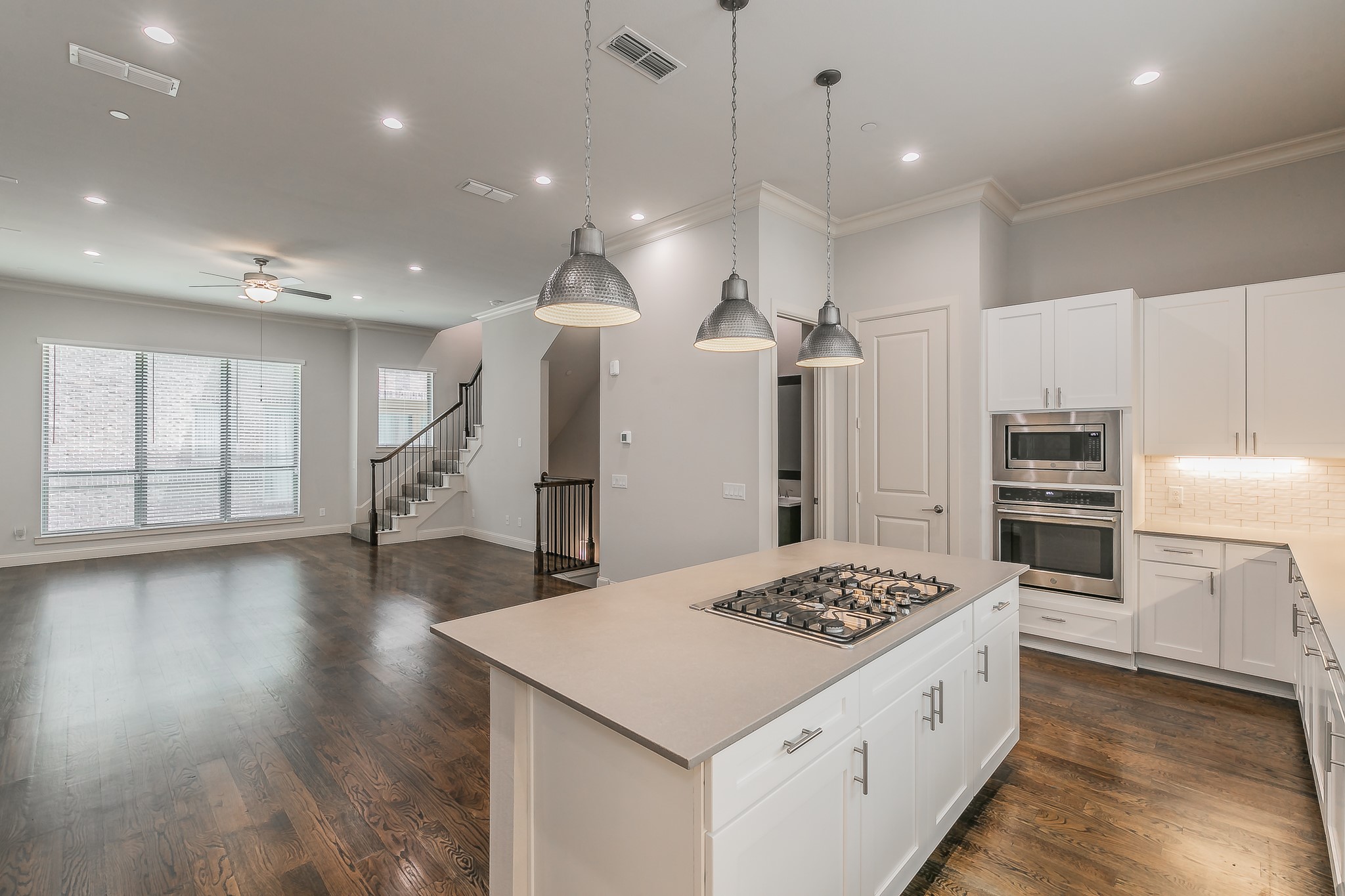 101 Decker Drive 602