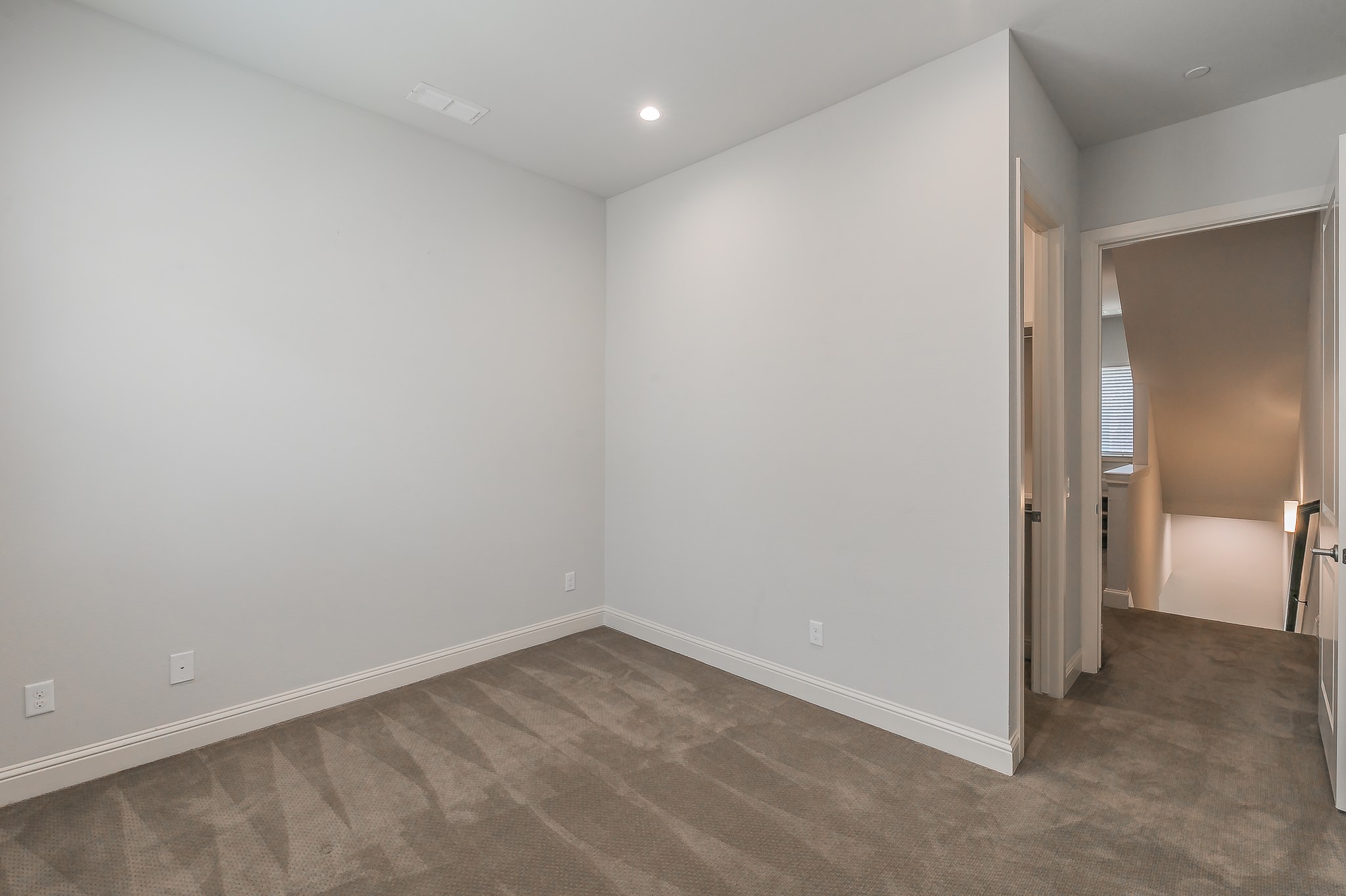 101 Decker Drive 602