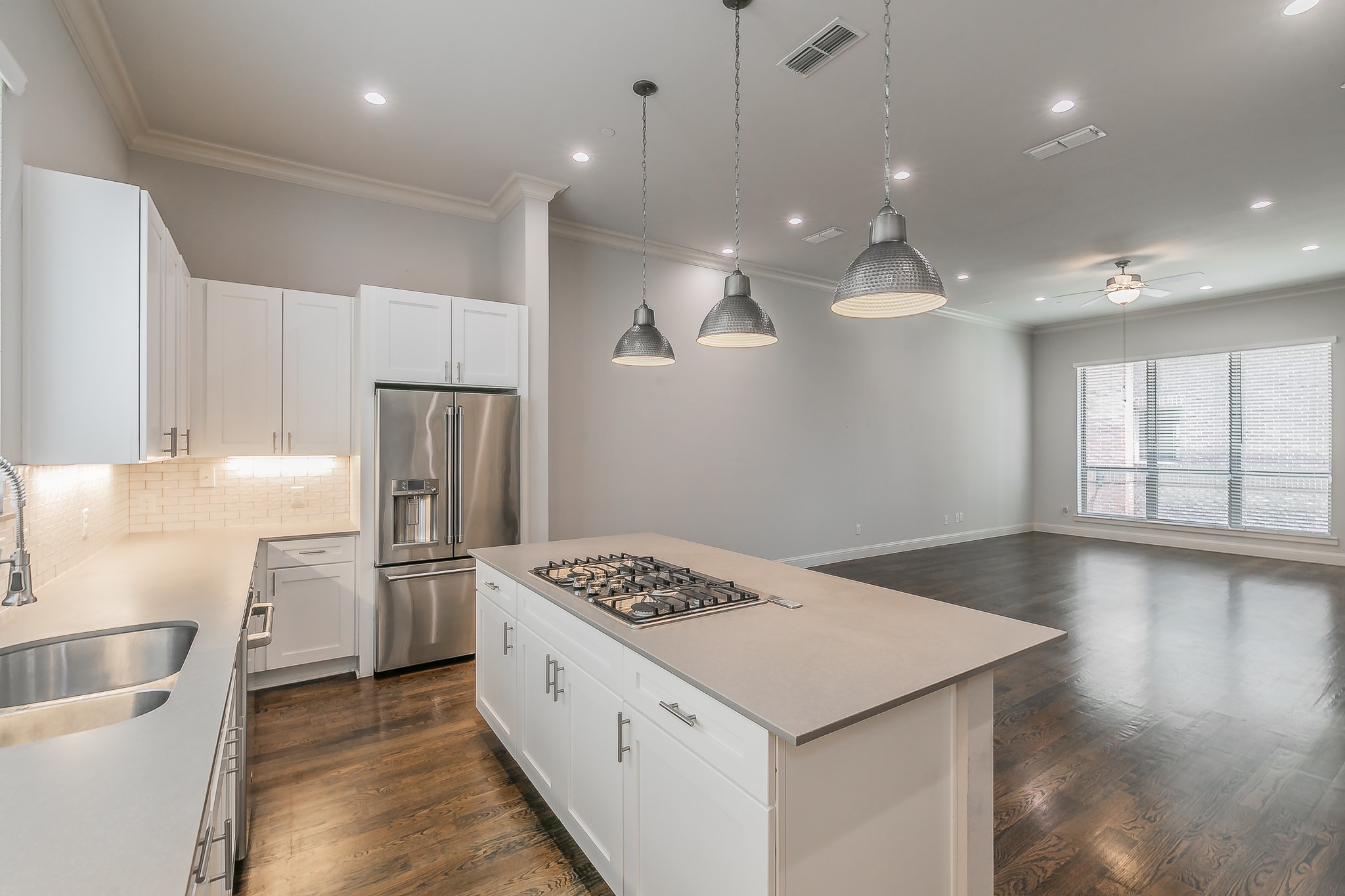 101 Decker Drive 602