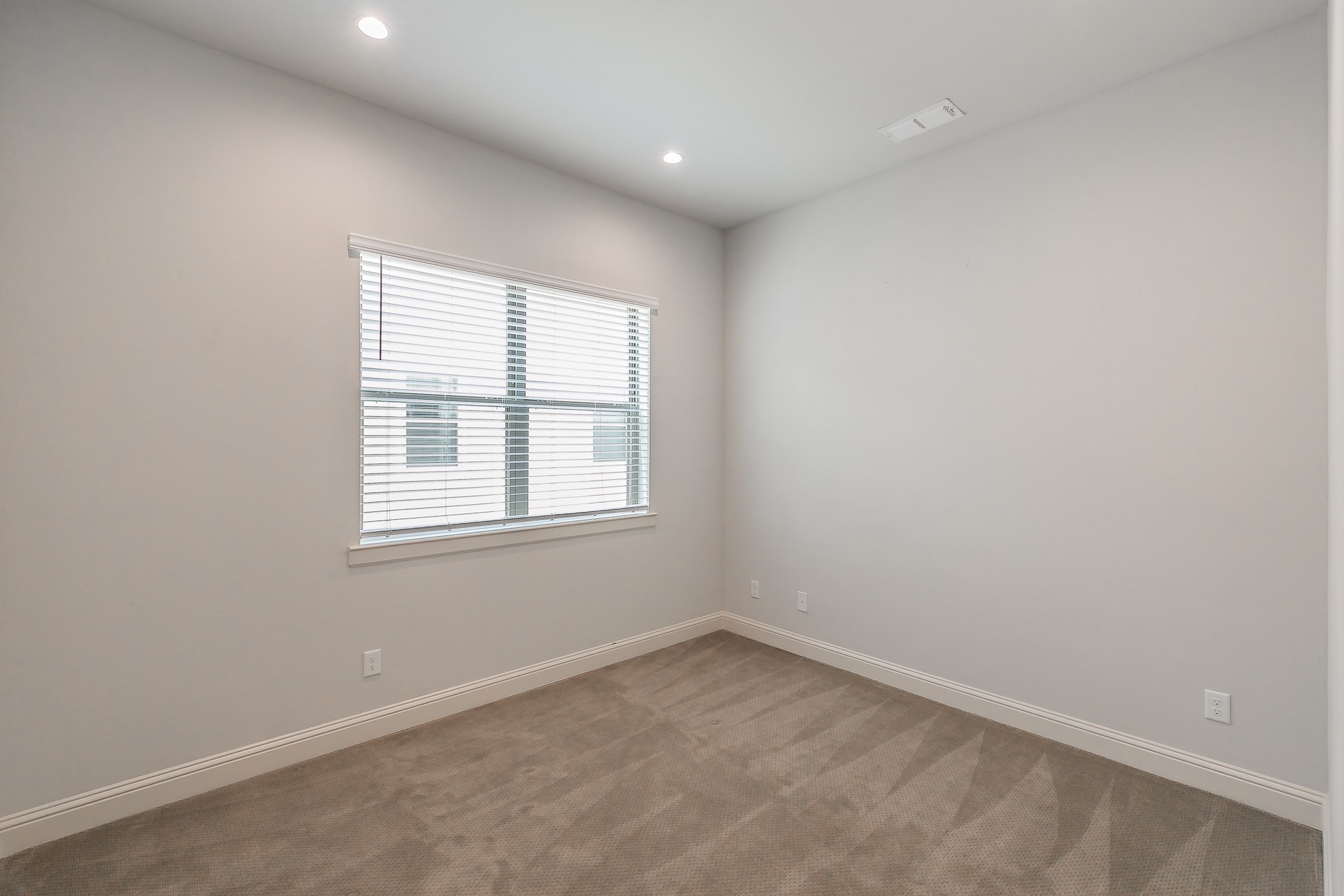 101 Decker Drive 602