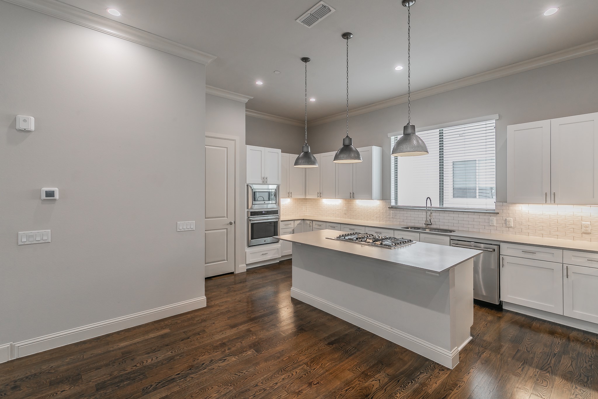 101 Decker Drive 602