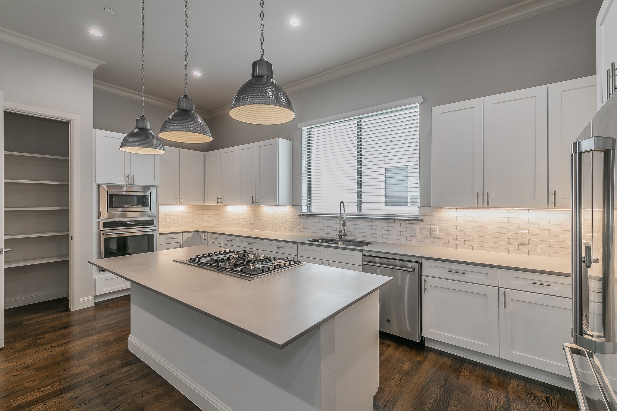 101 Decker Drive 602