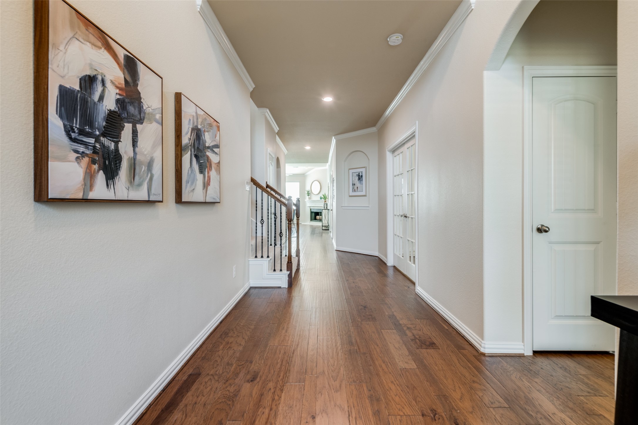 2408 Griffith Park Drive