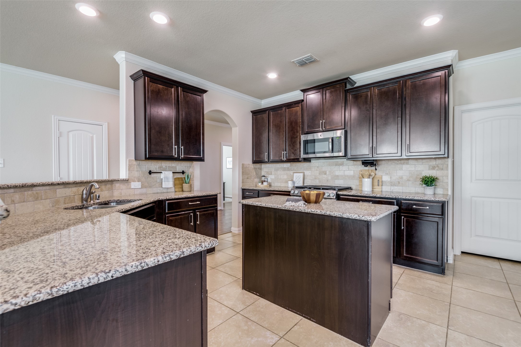 2408 Griffith Park Drive