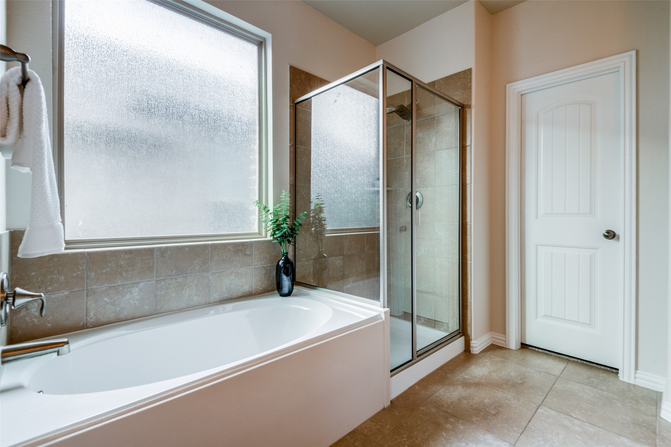 2408 Griffith Park Drive