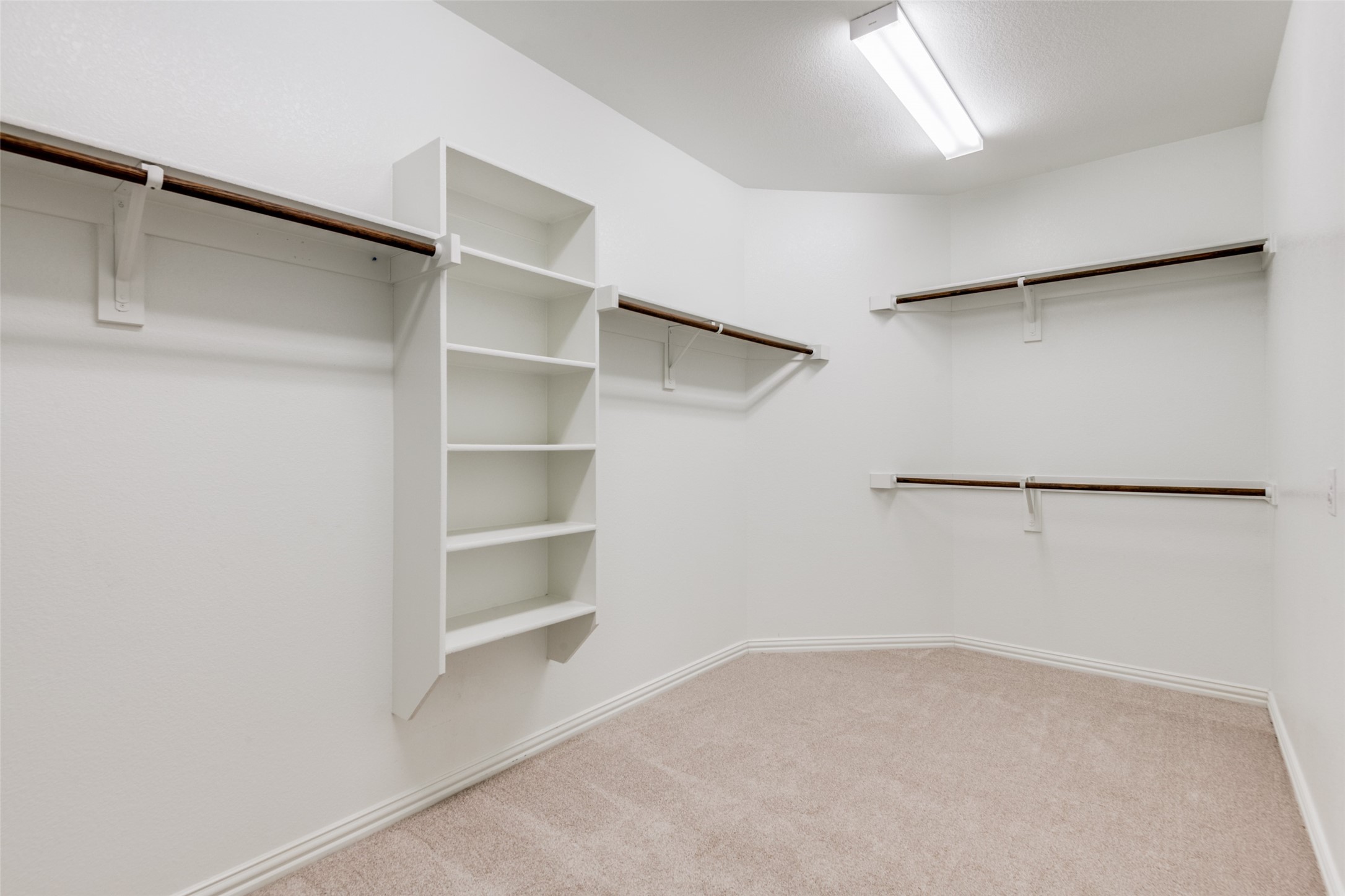 2408 Griffith Park Drive