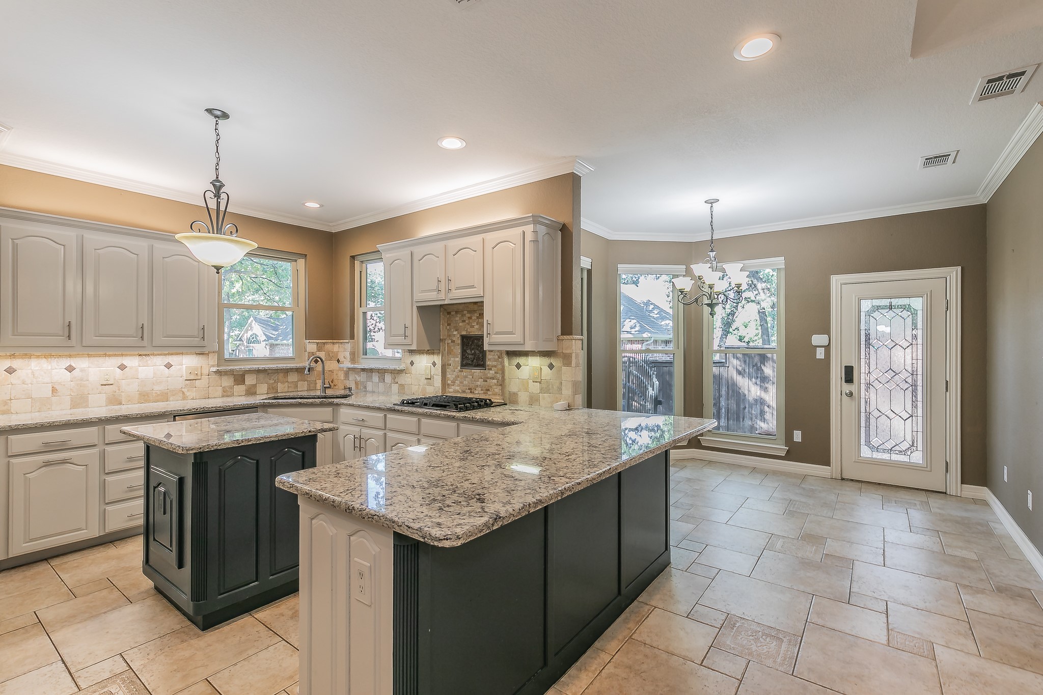 805 Willow Court