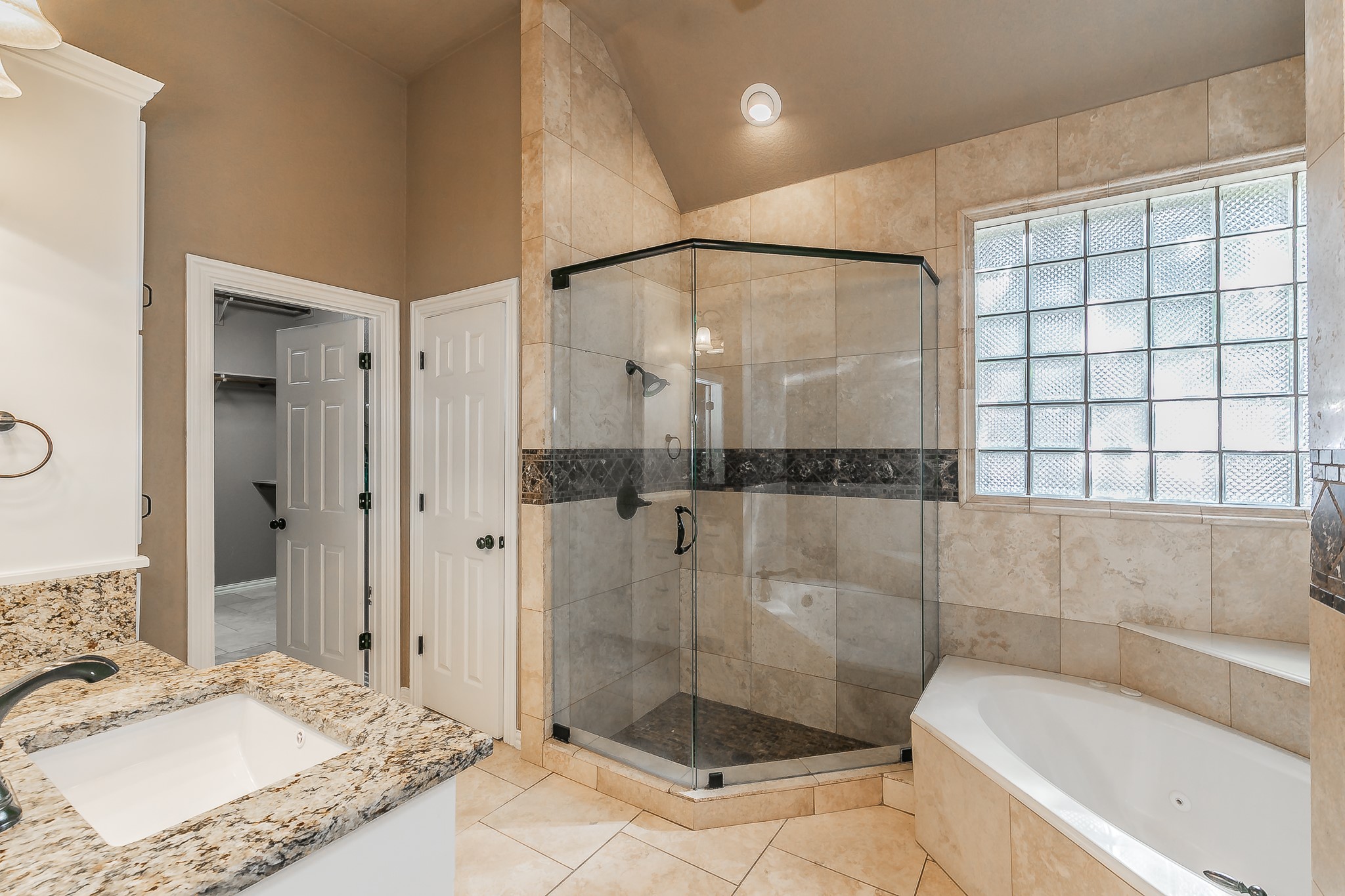 805 Willow Court