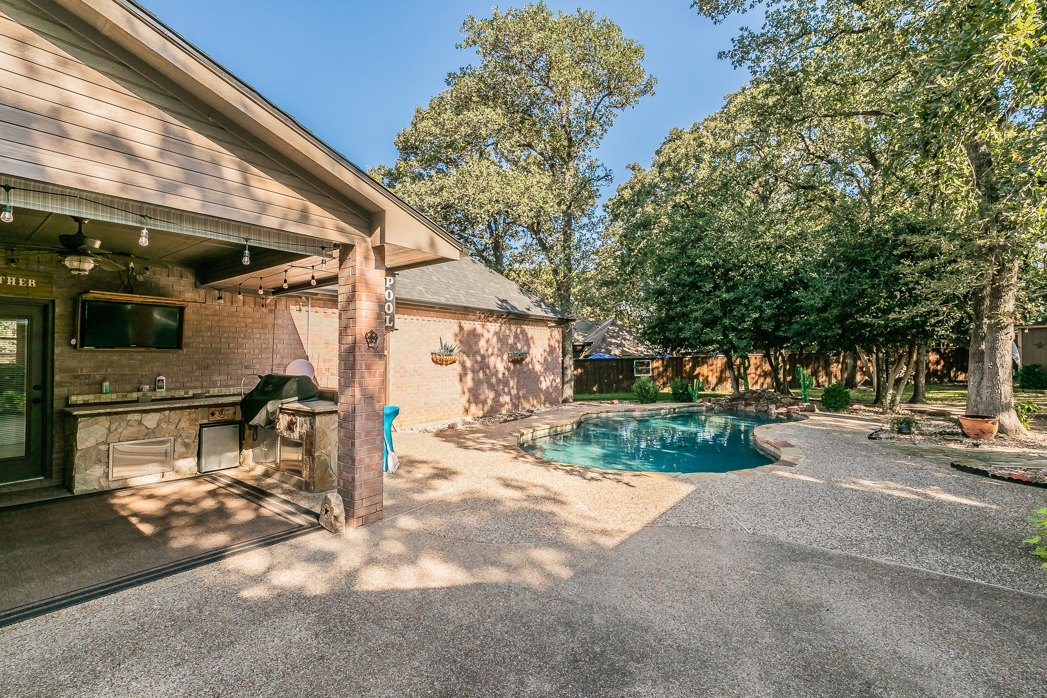 805 Willow Court