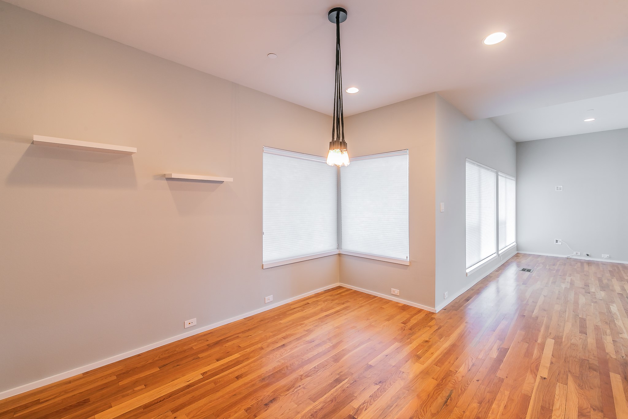 5205 Capitol Avenue 6