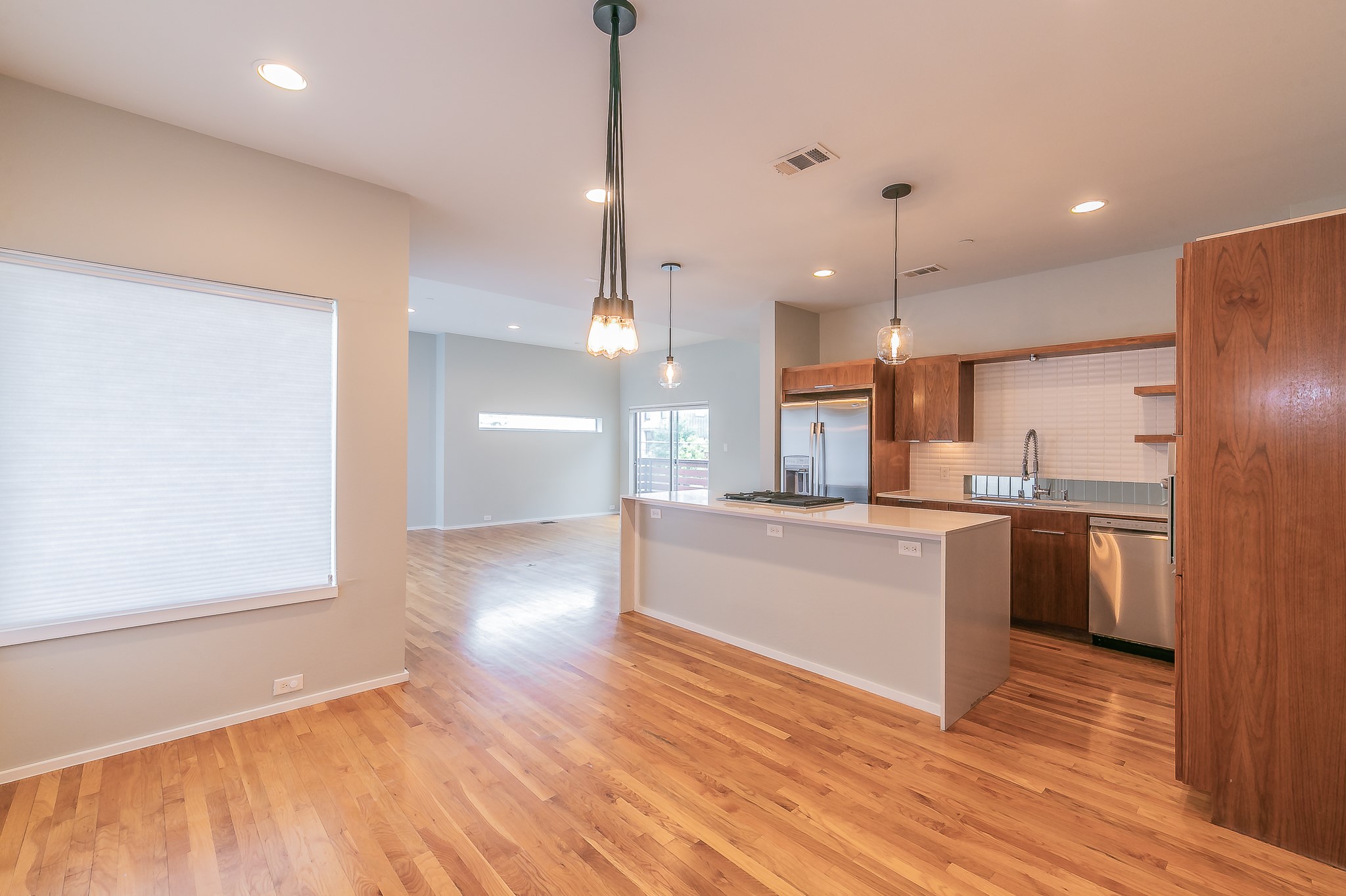 5205 Capitol Avenue 6