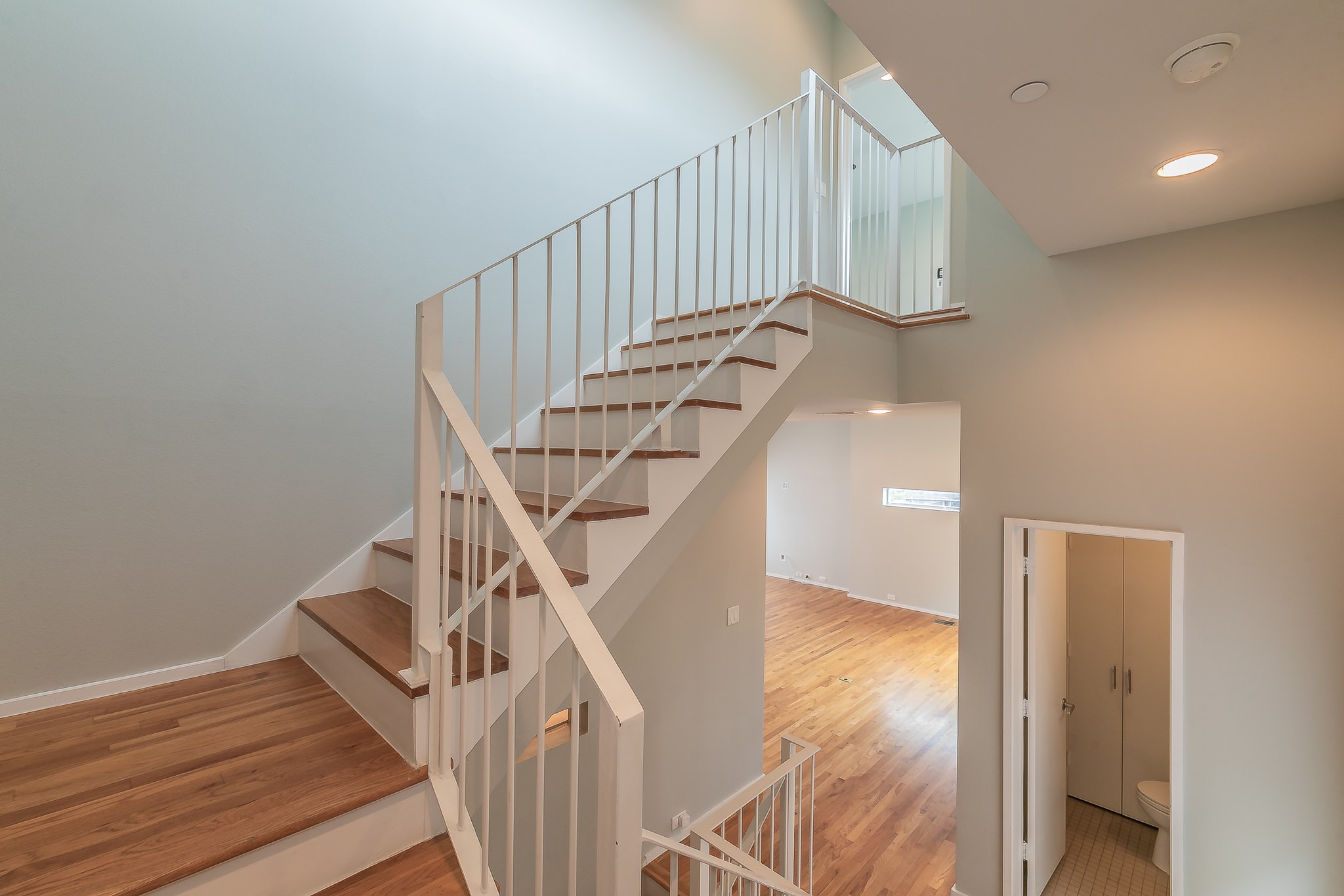 5205 Capitol Avenue 6