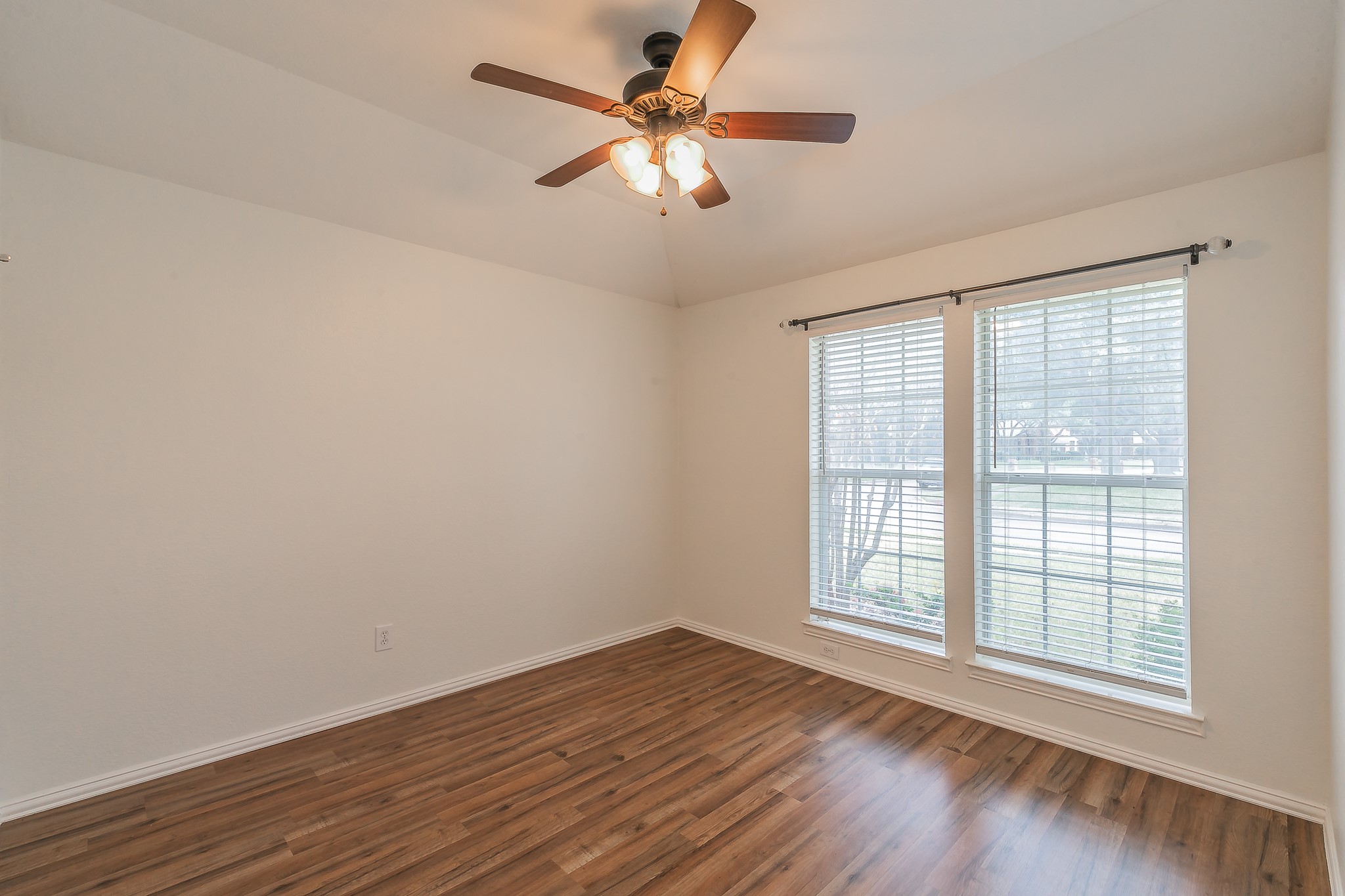 4633 Baldwin Lane
