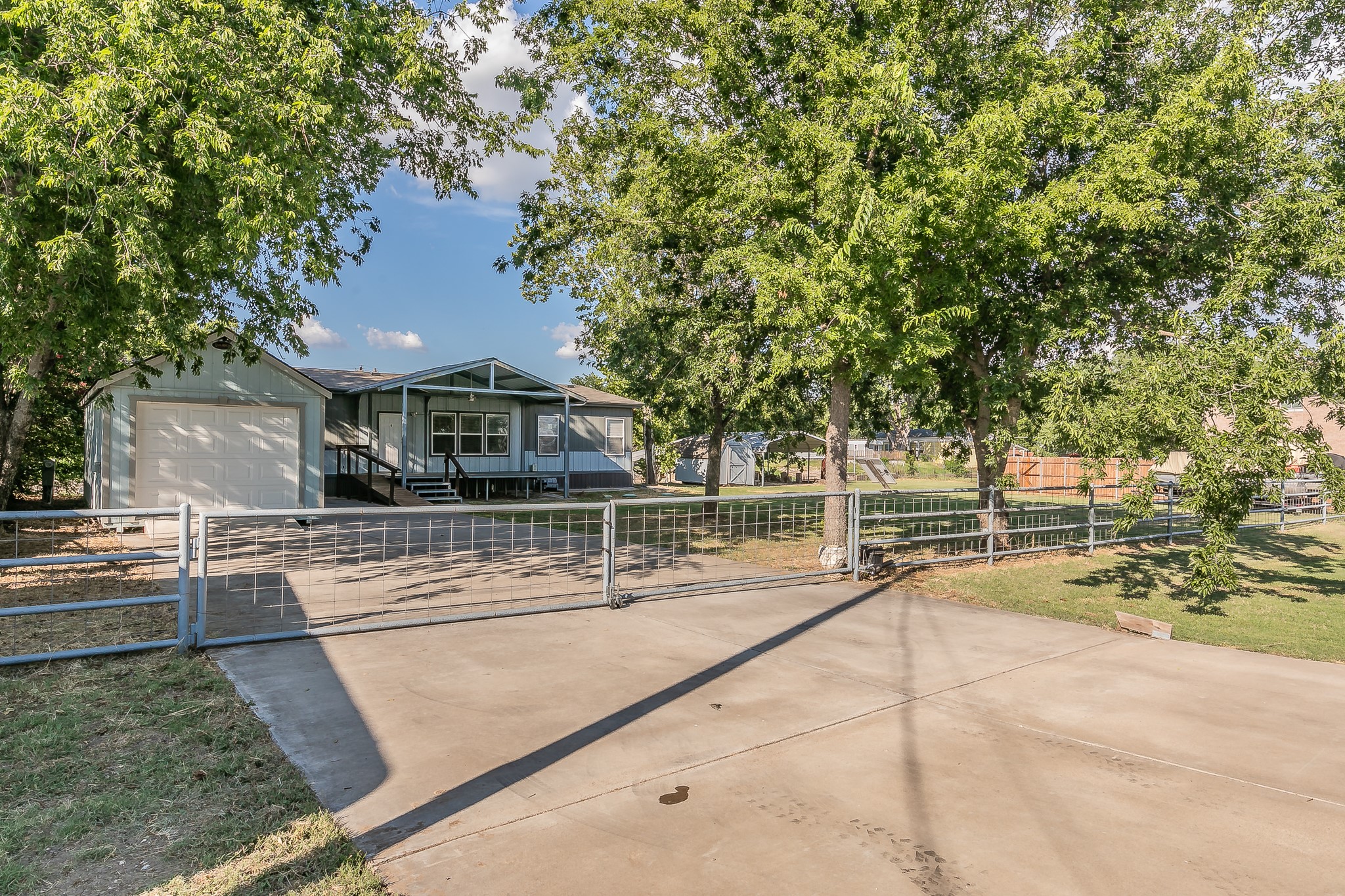 3813 Montego Bay Court