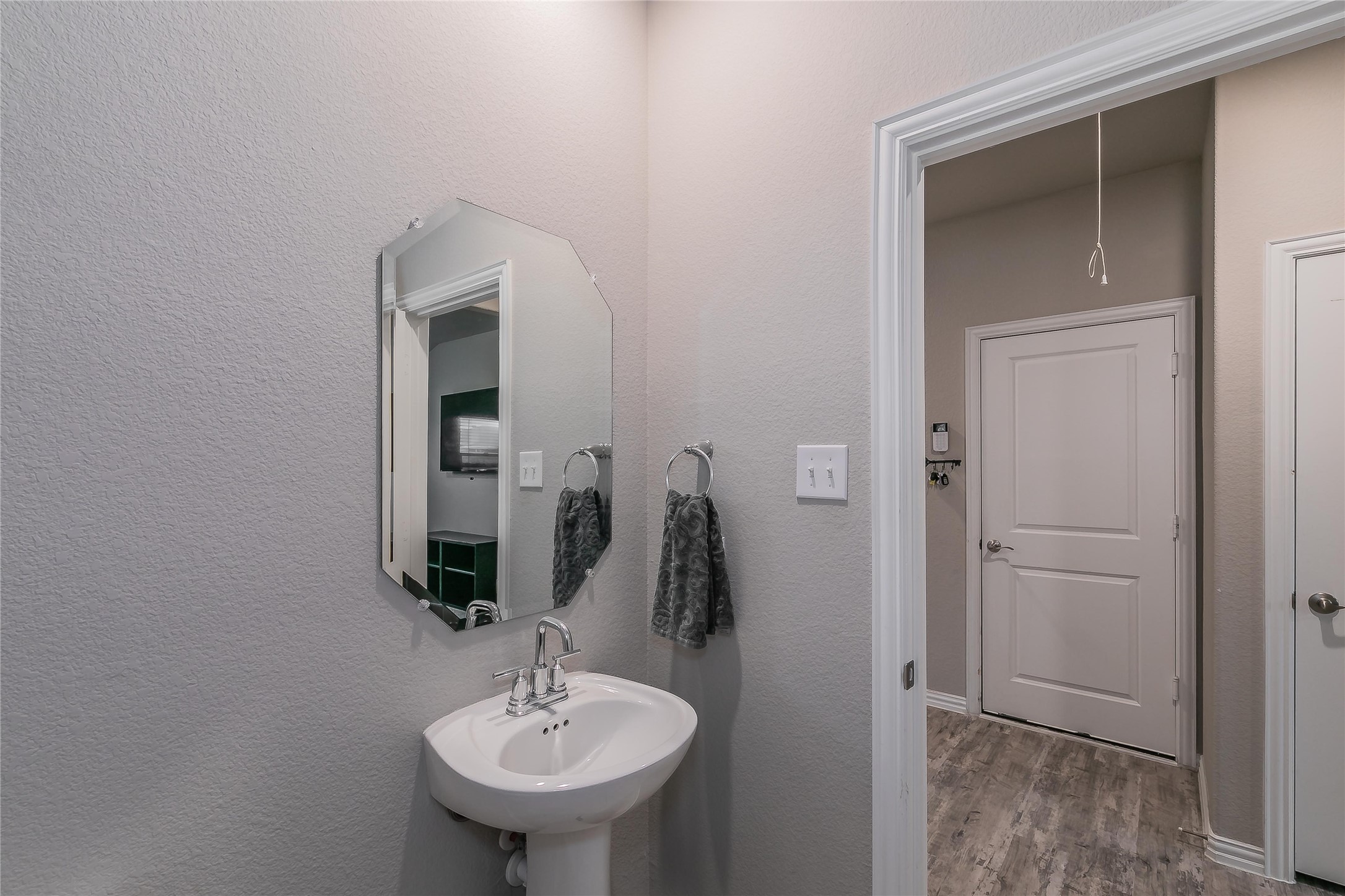 2537 Breccia Drive