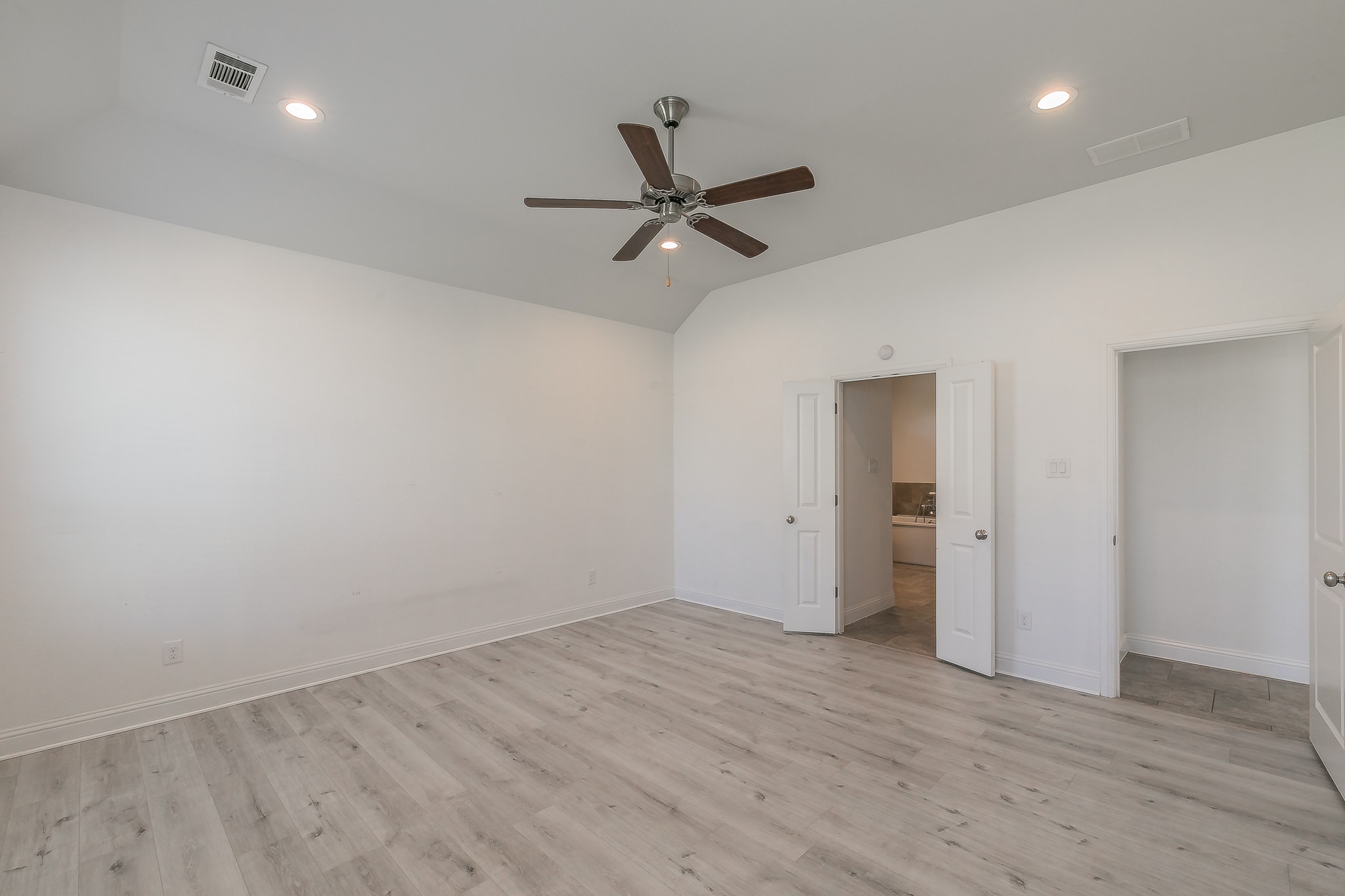 7509 Gairlock Drive