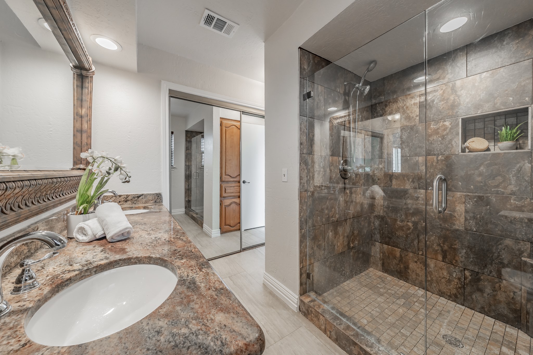 3004 Sheraton Drive