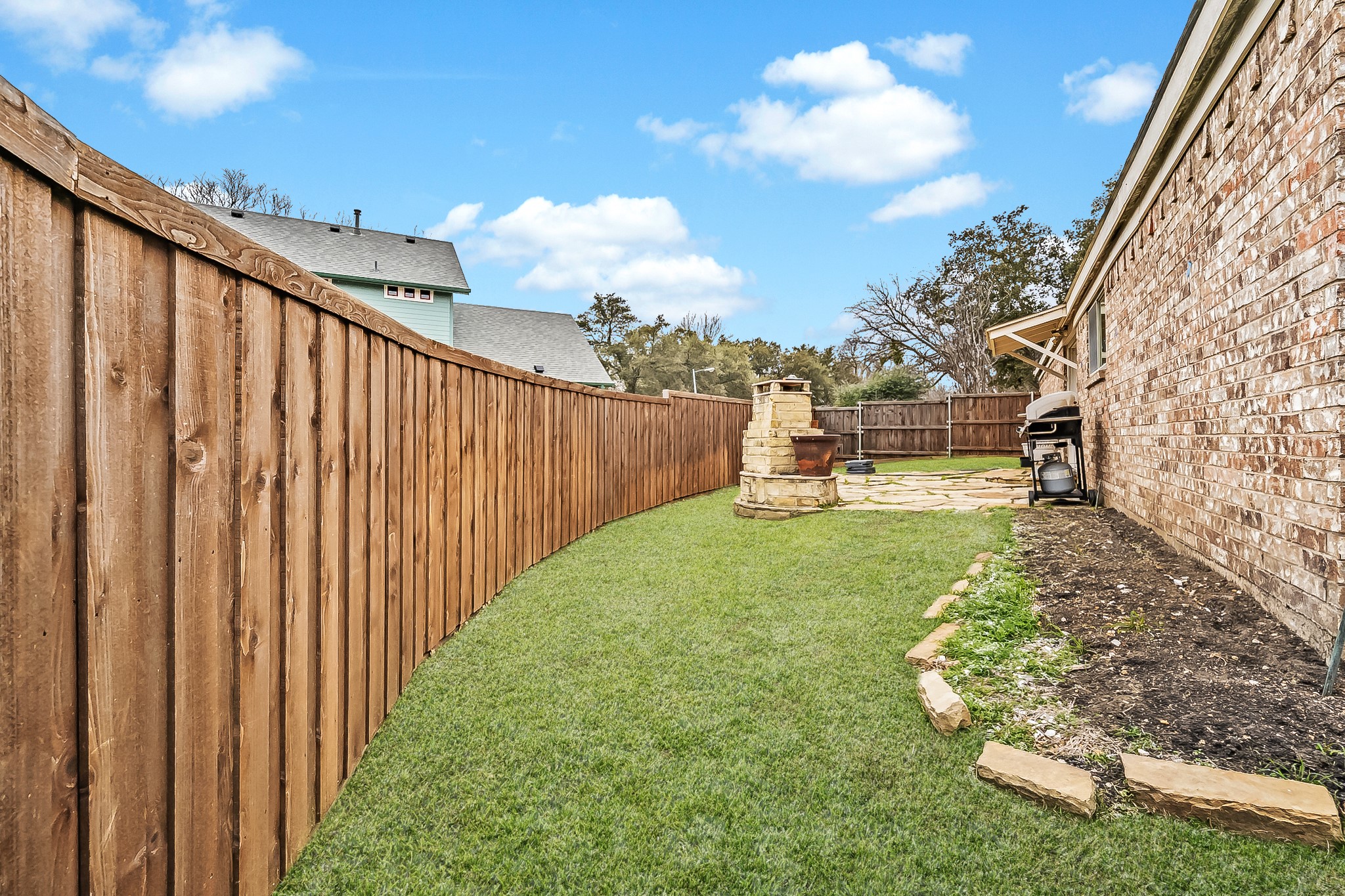 3004 Sheraton Drive