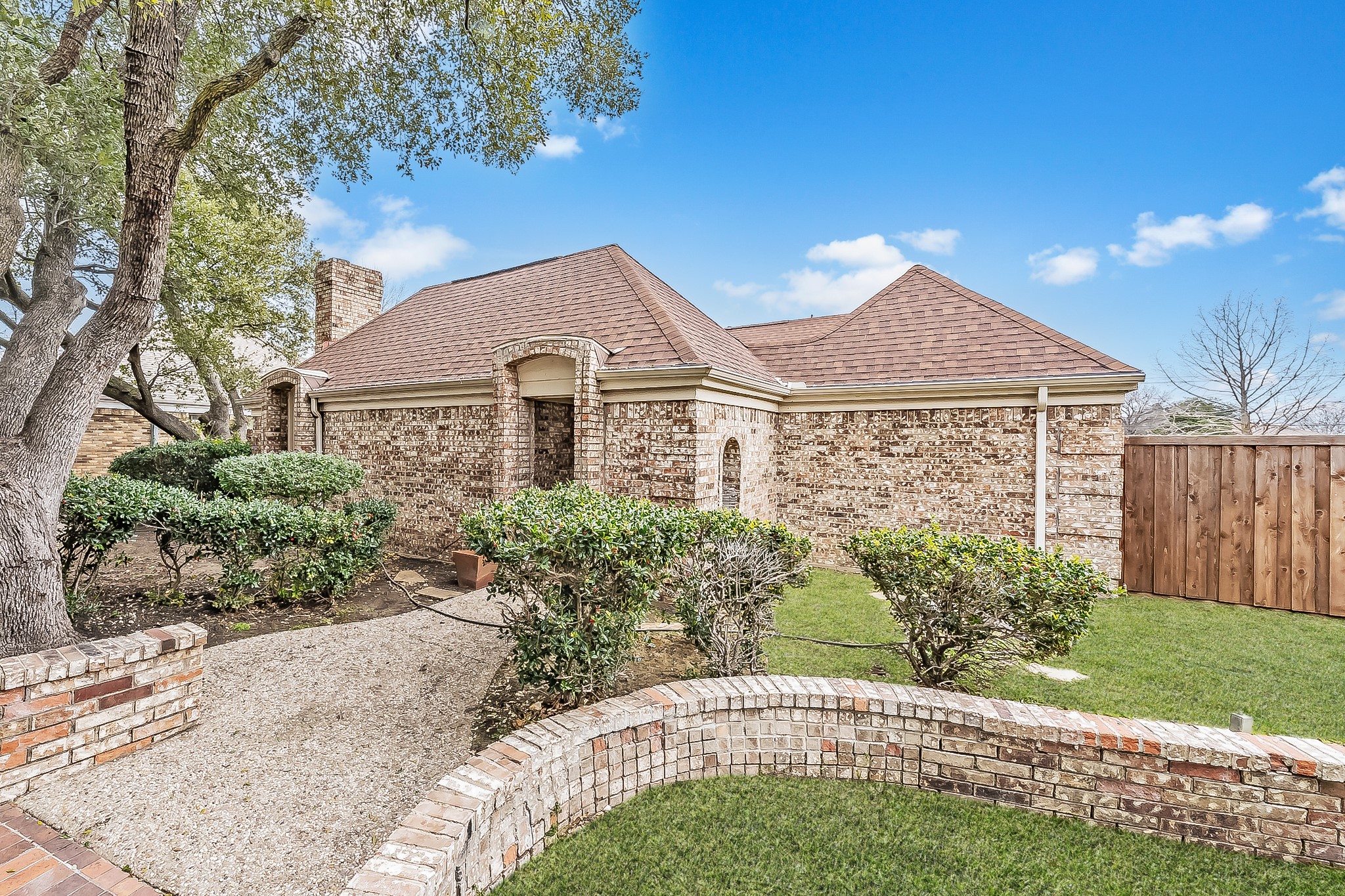 3004 Sheraton Drive