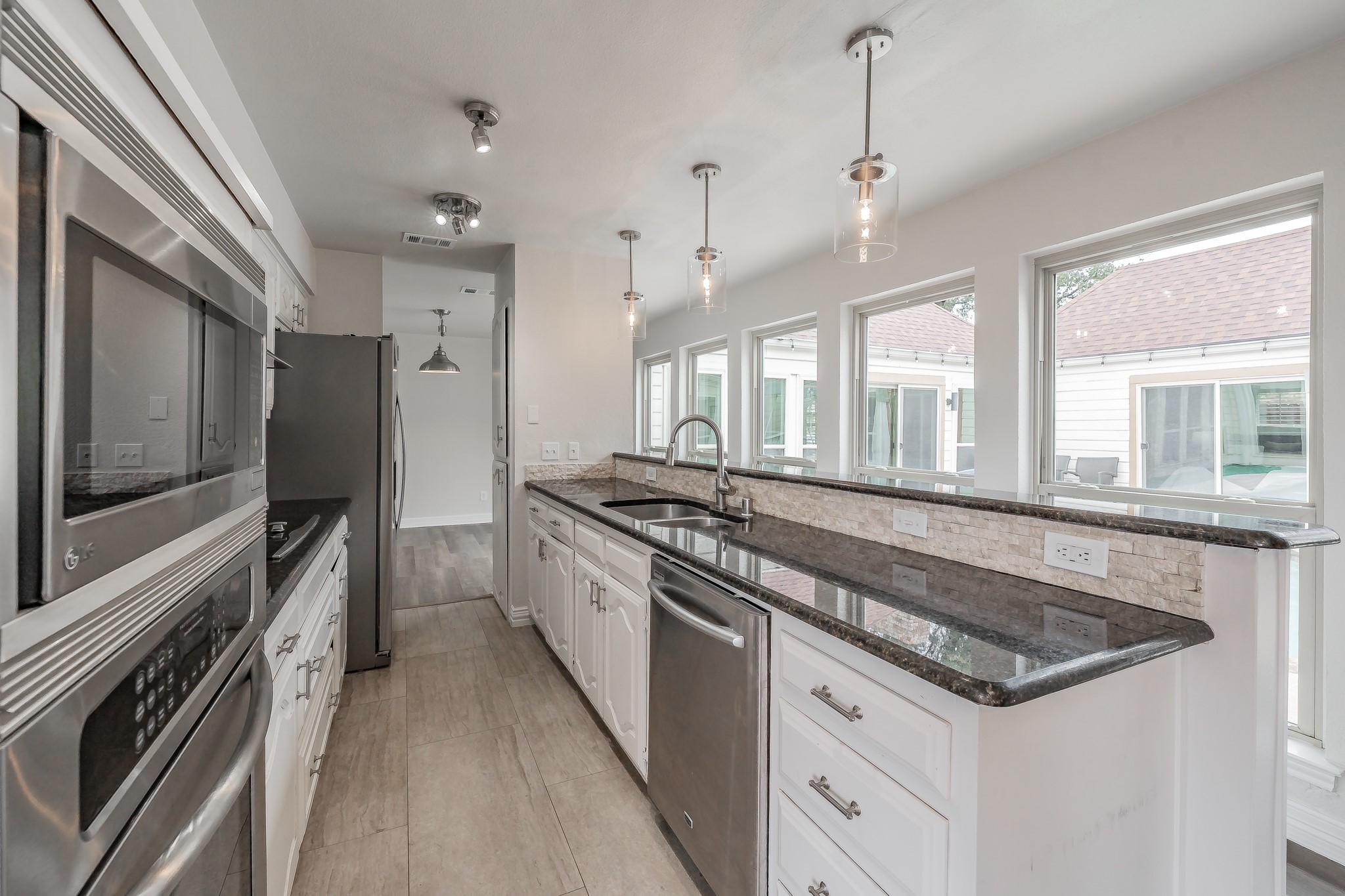 3004 Sheraton Drive