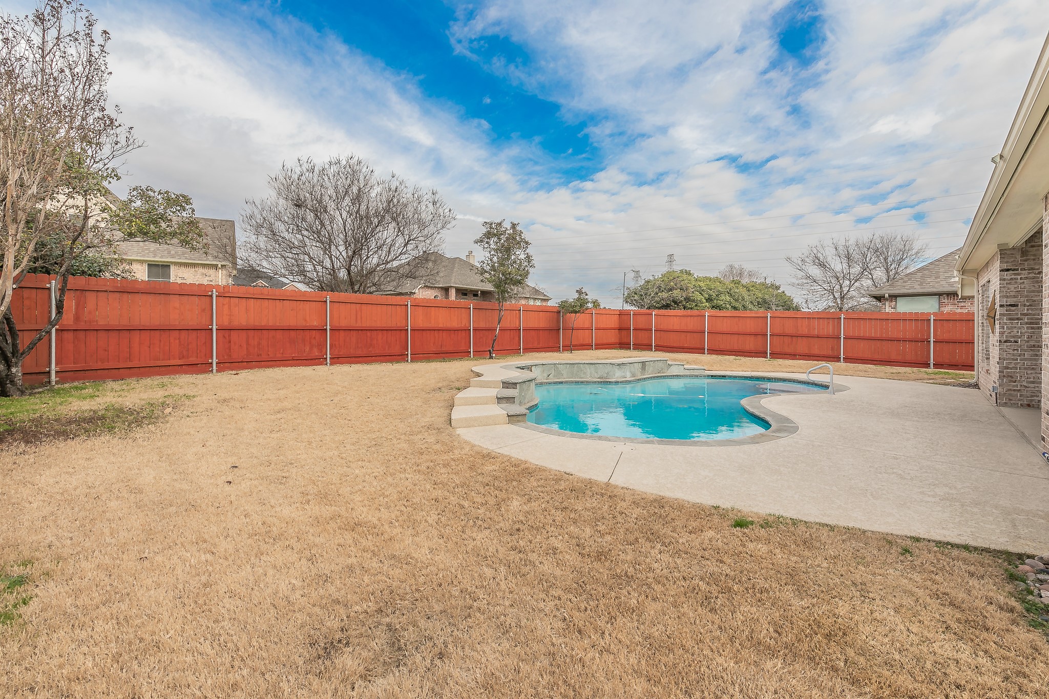 5504 La Bandera Trail